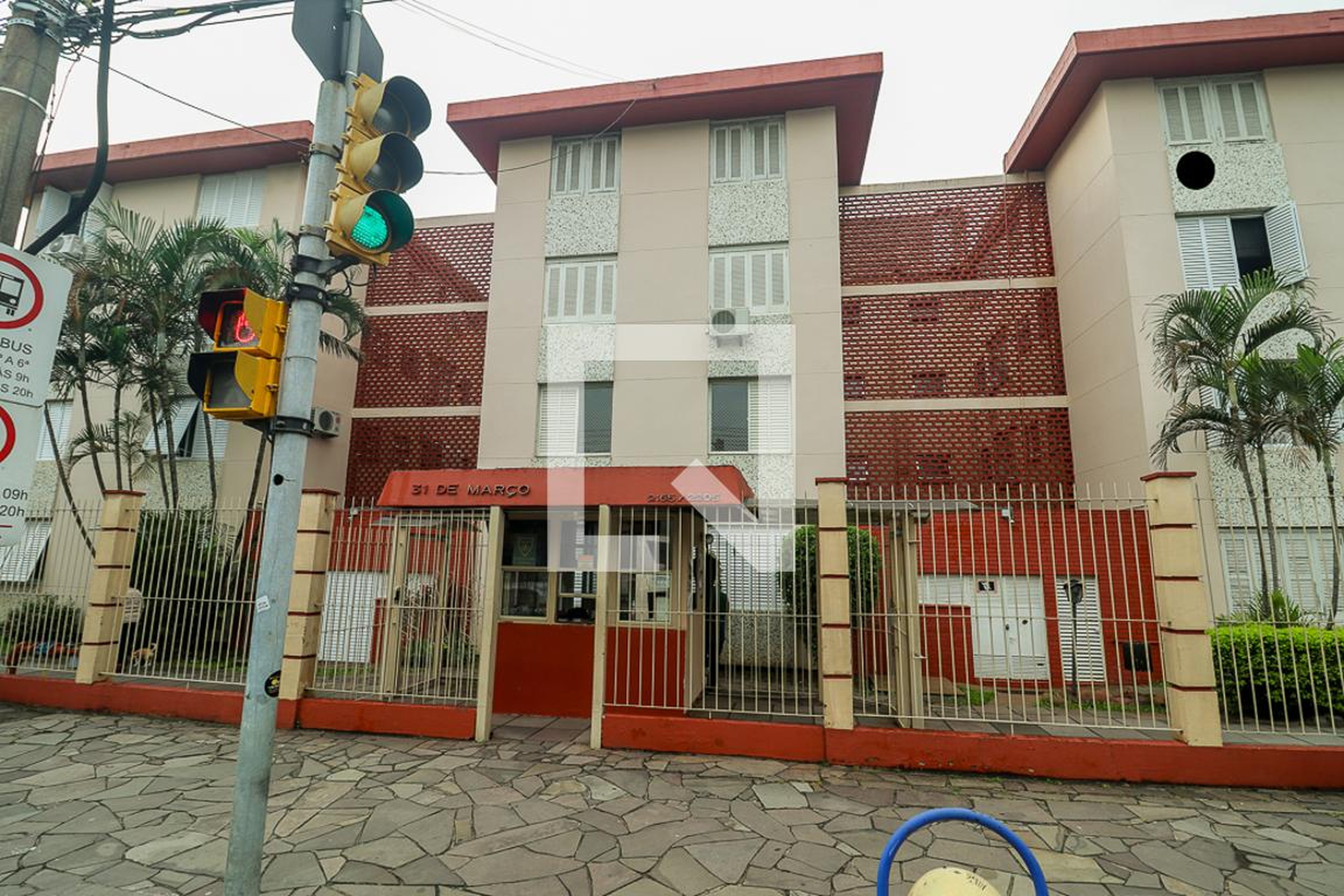 Fachada Condomínio em Avenida Plínio Brasil Milano, 2203