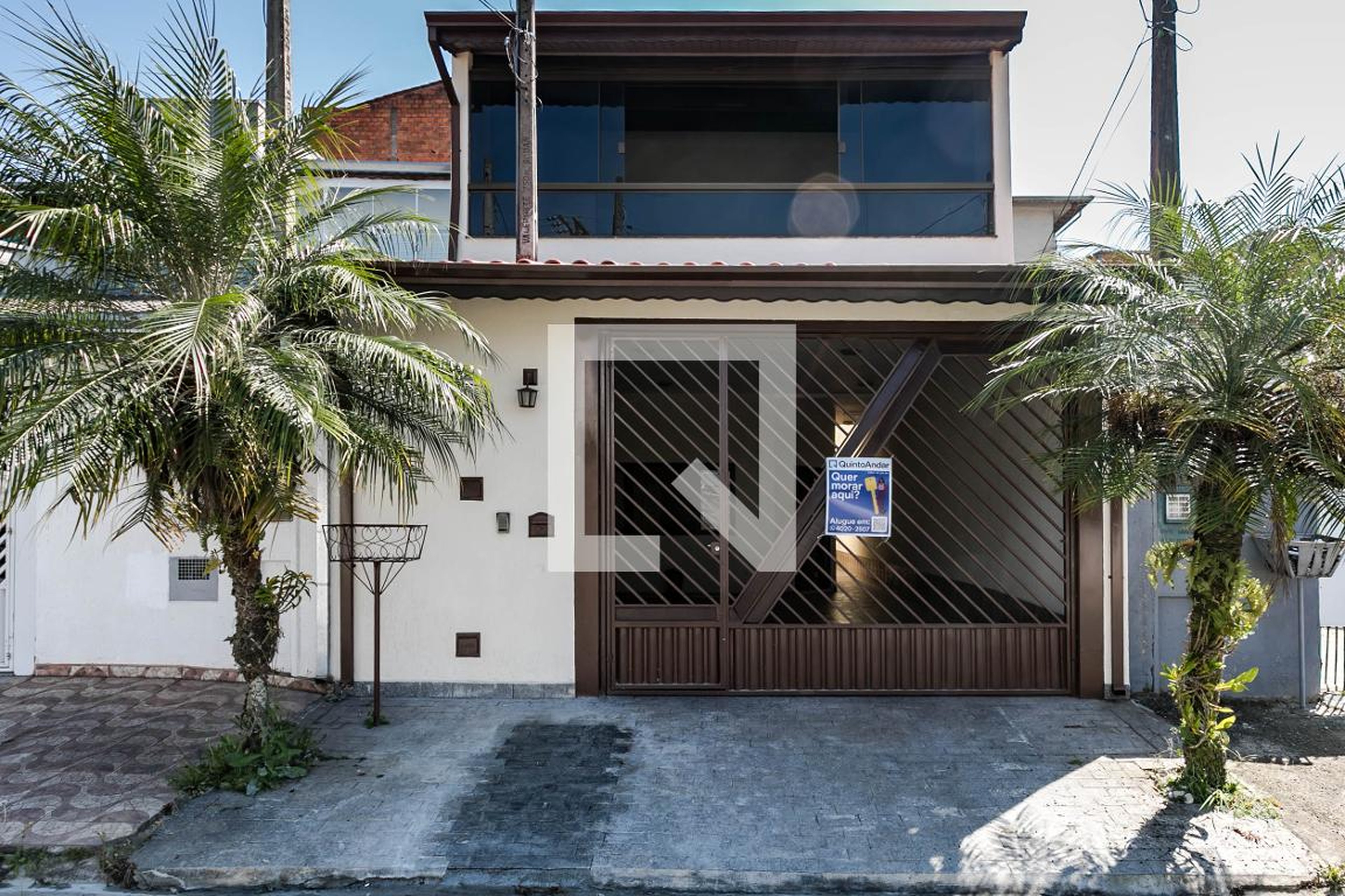 Fachada Condomínio em Rua Seis, 201