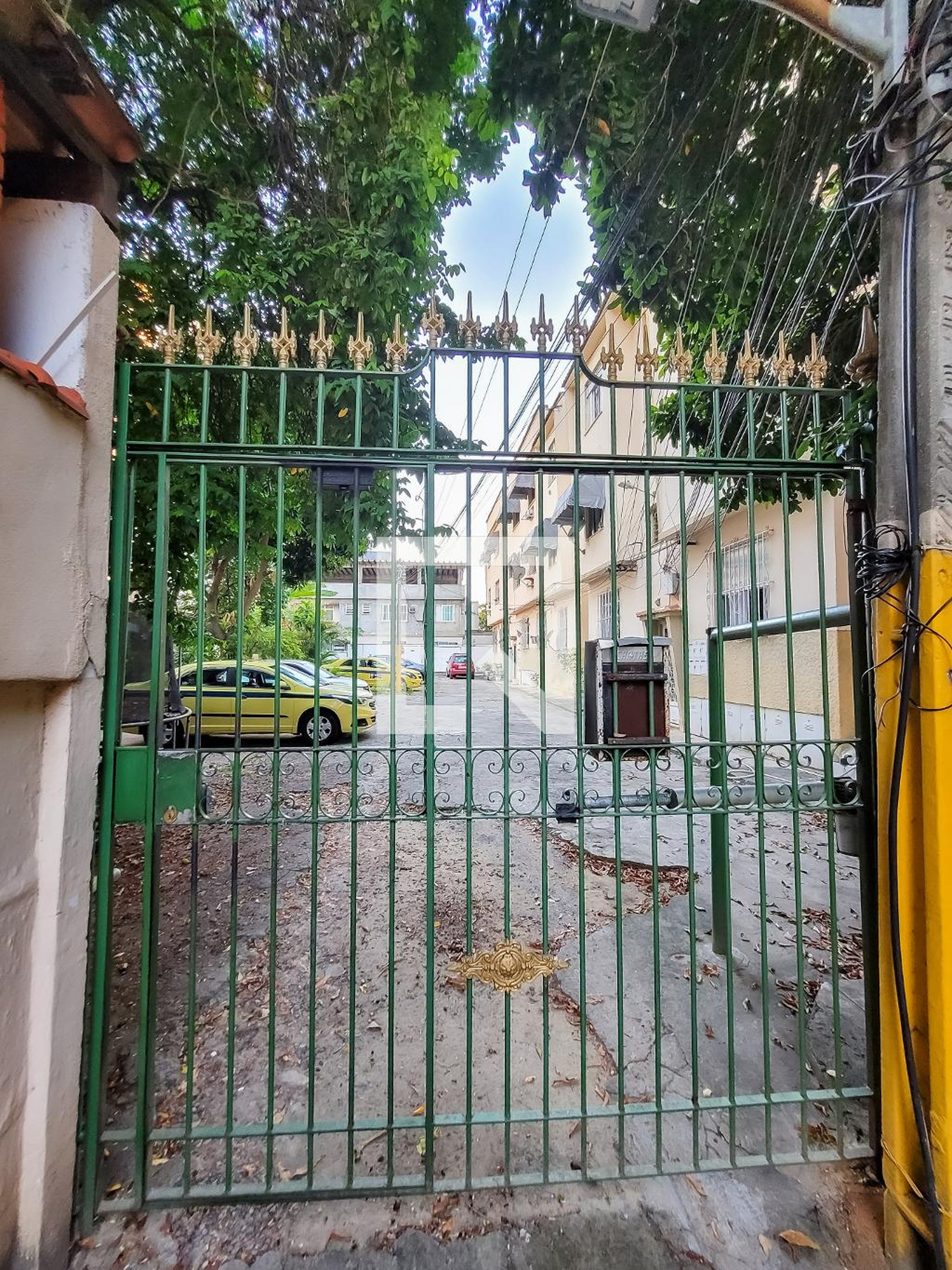 Fachada Condomínio em Rua Padre Ildefonso Penalba, 60