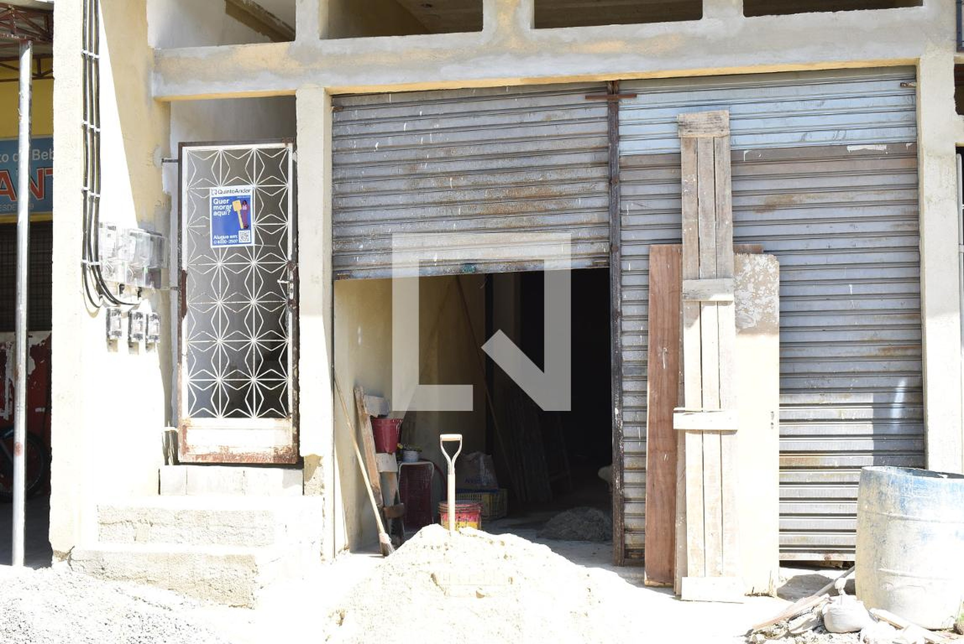 Fachada Condomínio em Avenida Domingos Viêira Muniz, 8