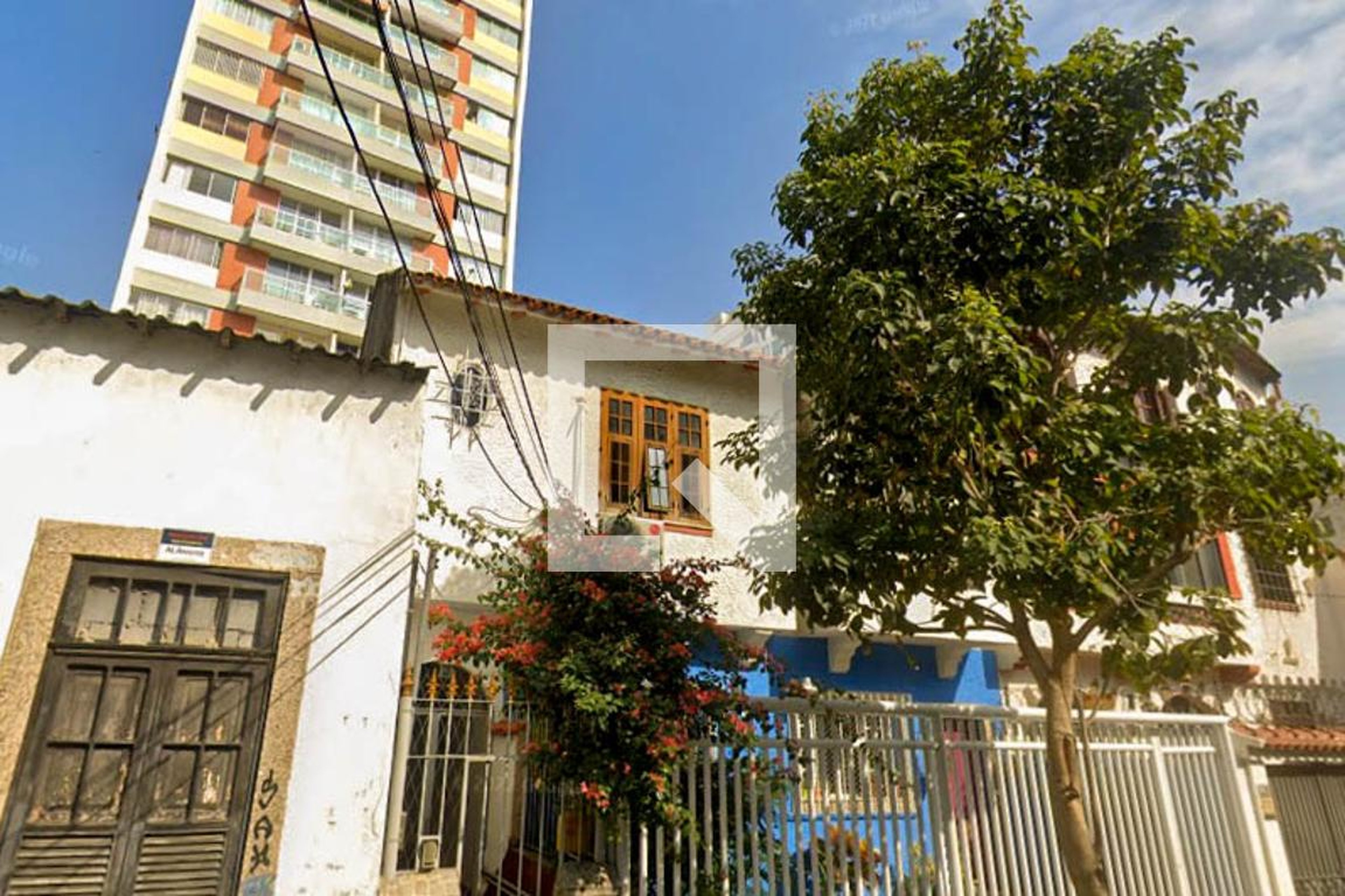 Fachada Condomínio em Rua Barão de Sertorio, 56