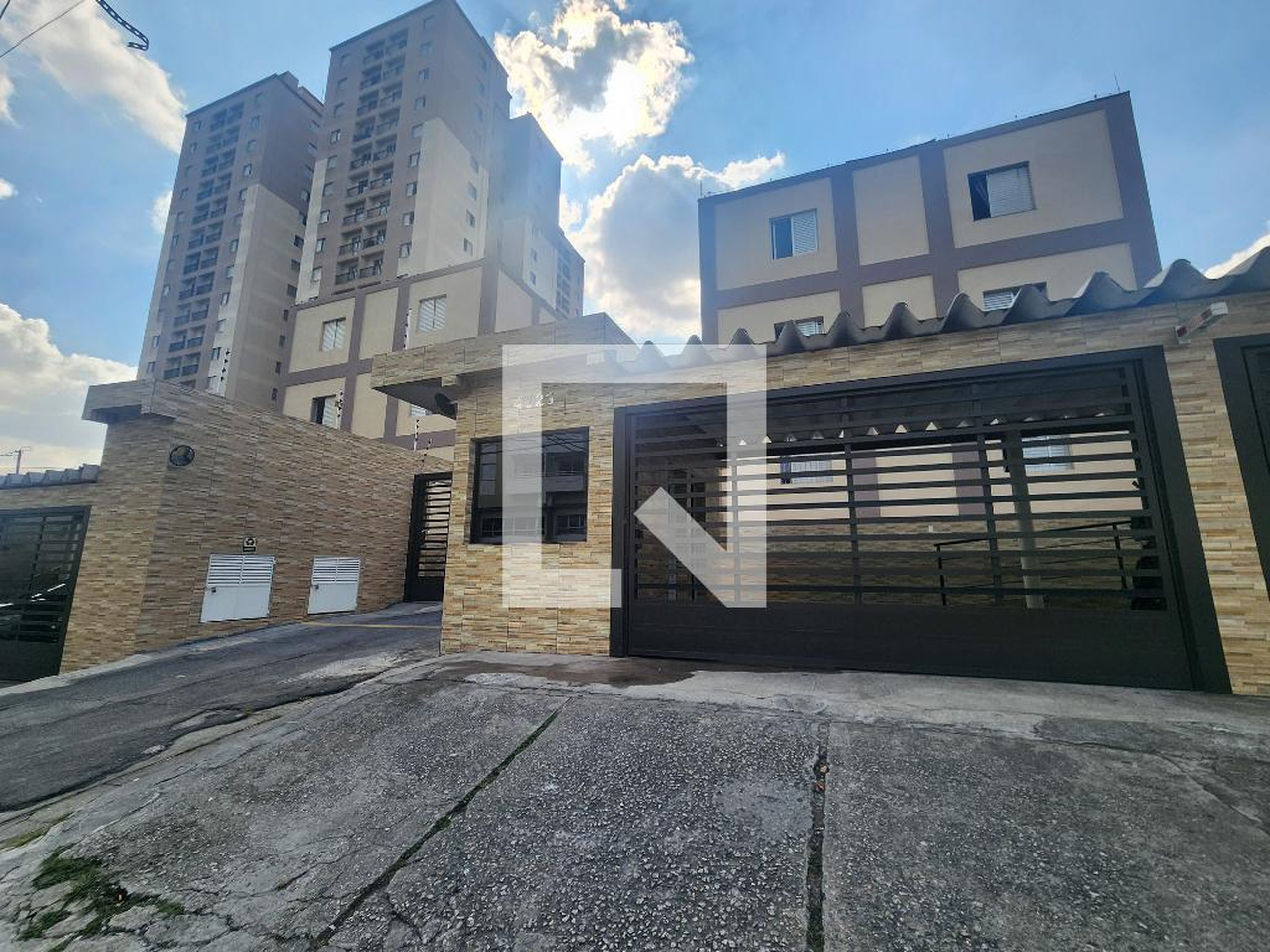 Fachada do Condomínio Condomínio Topazio Safira Rubi