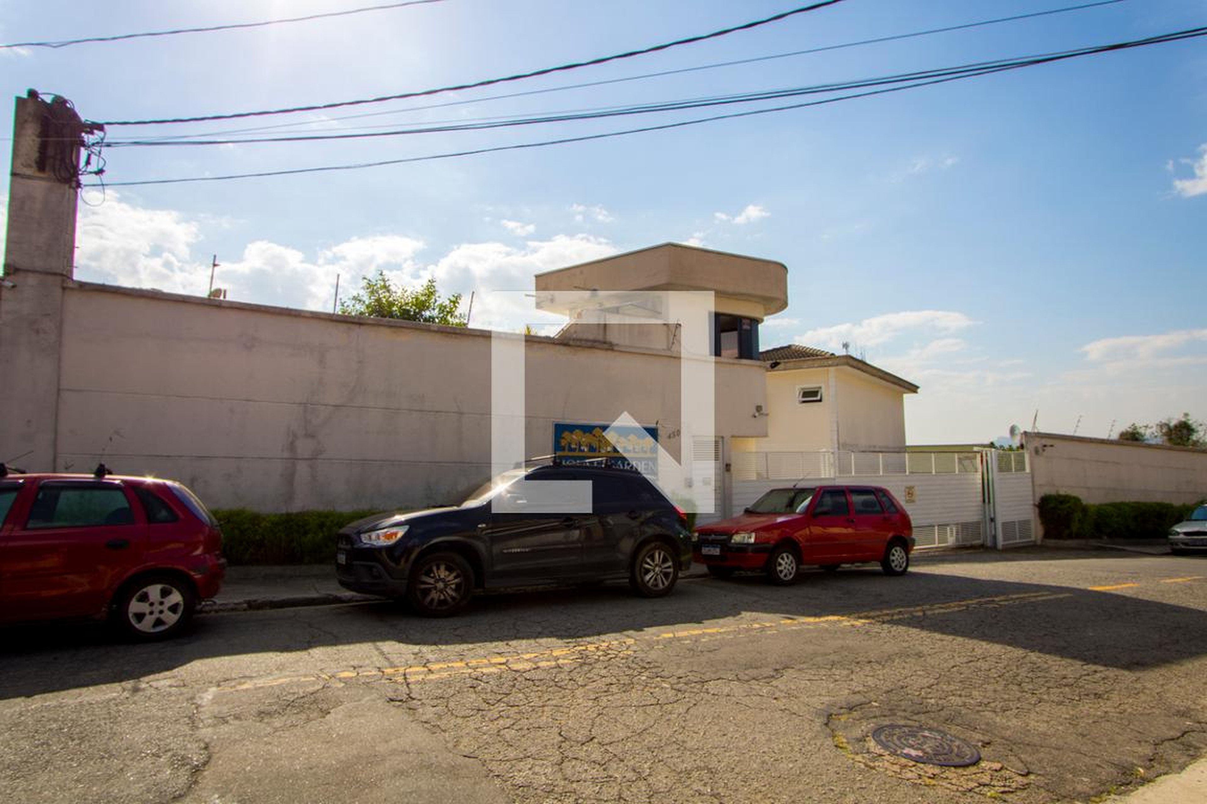 Fachada do condomínio Condomínio House Garden