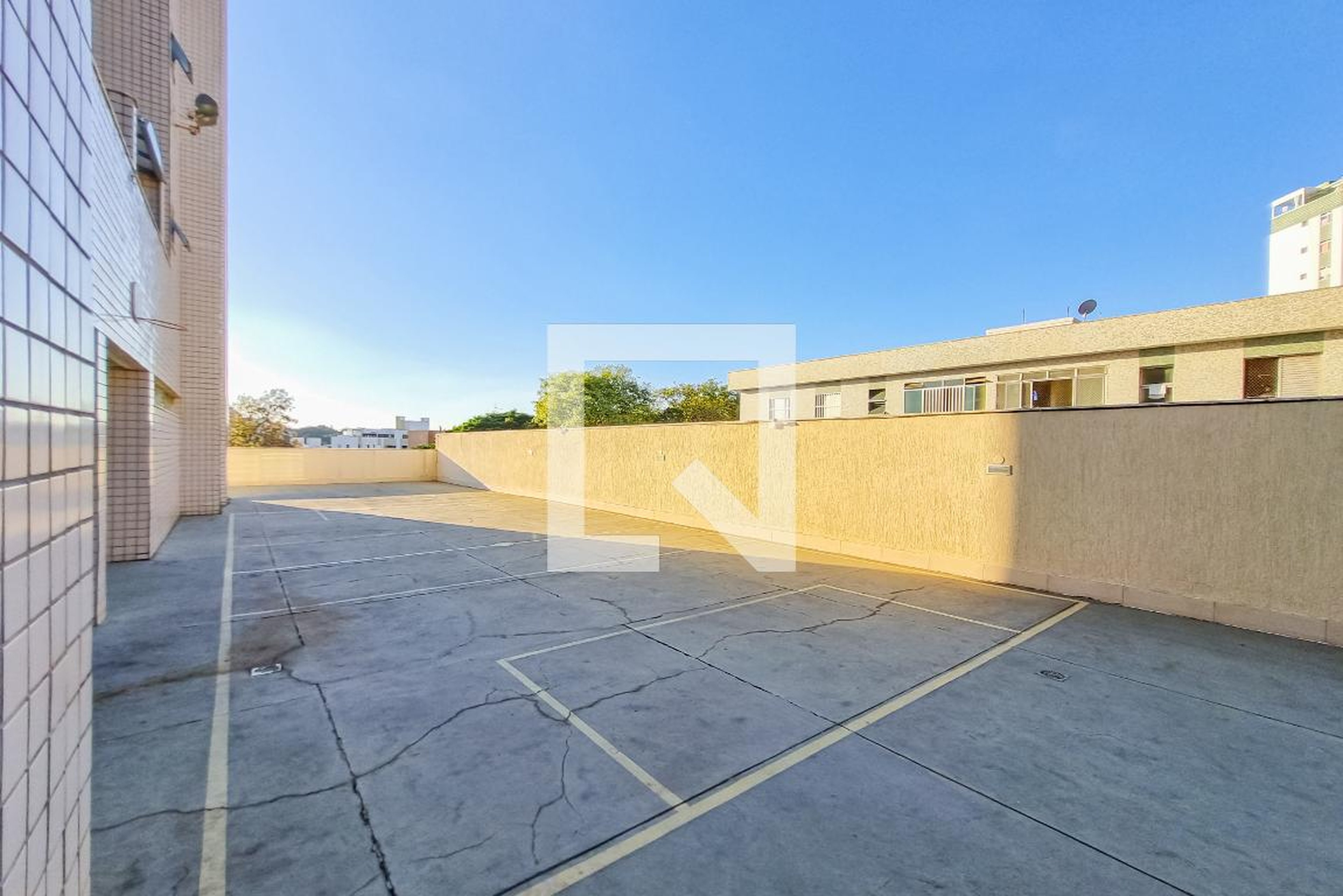 Quadra - Amanda Álvares Pereira