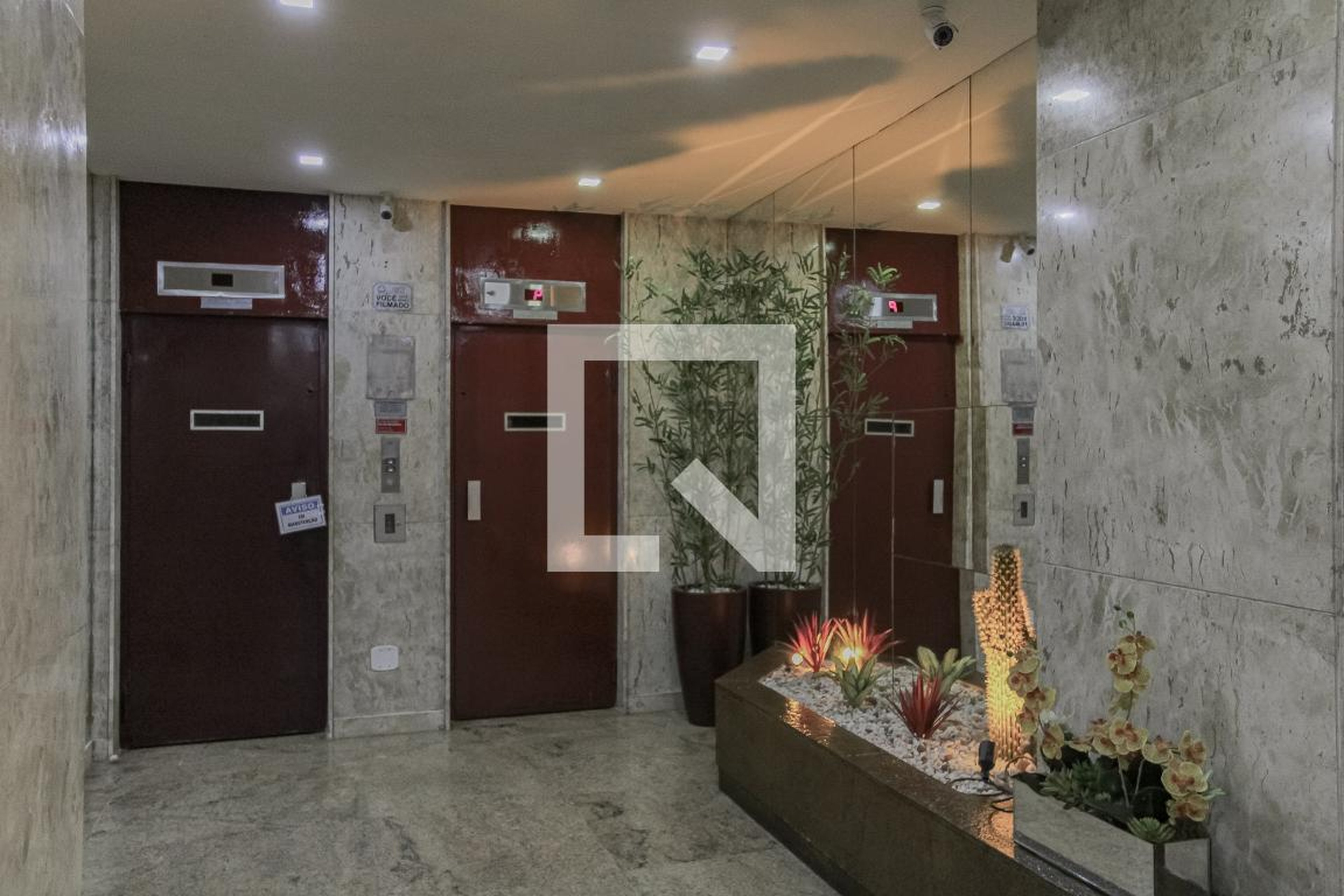 Elevador - Residencial Édipo Rei