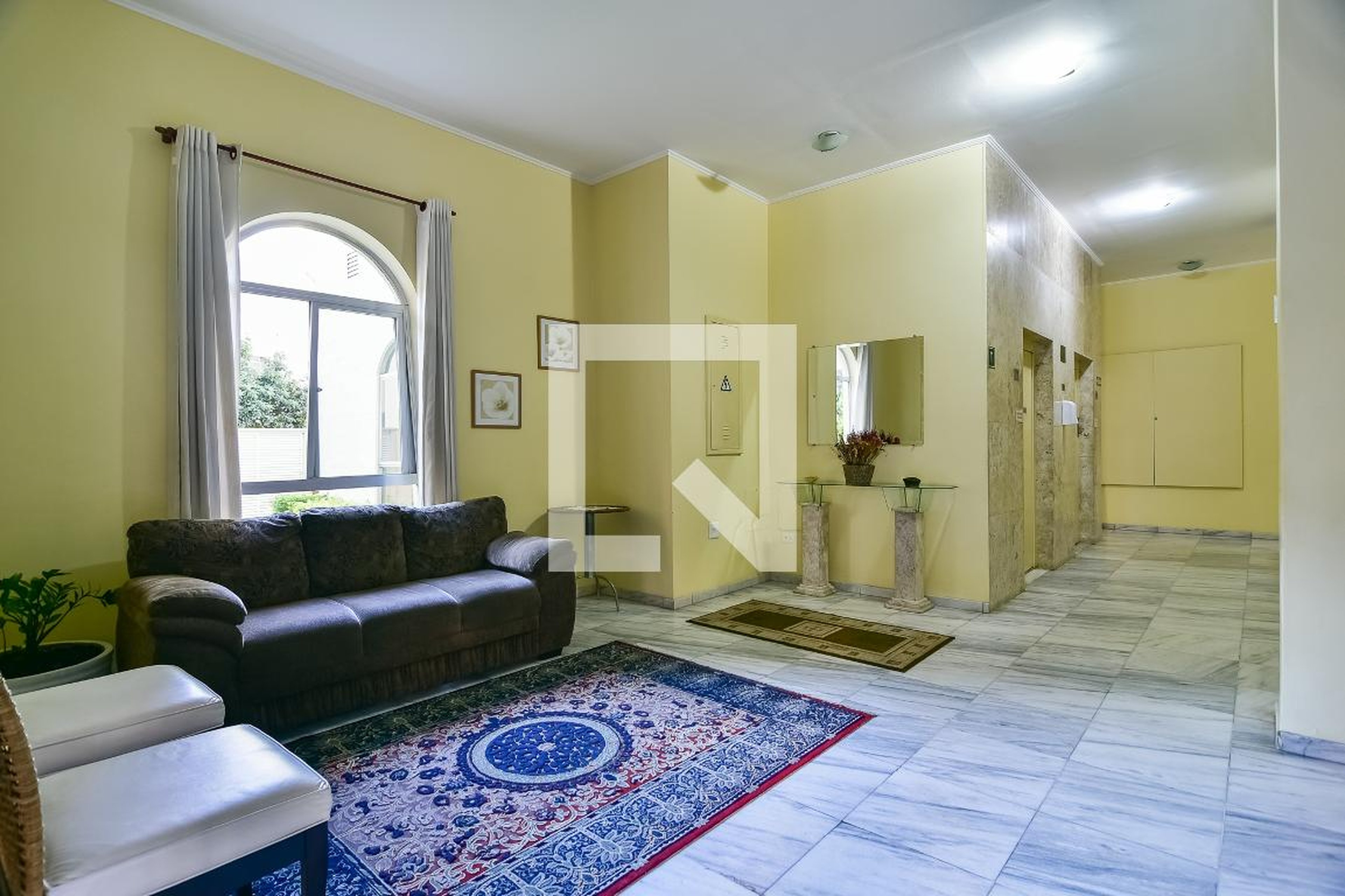 Hall de Entrada - Edifício Château de Vincennes