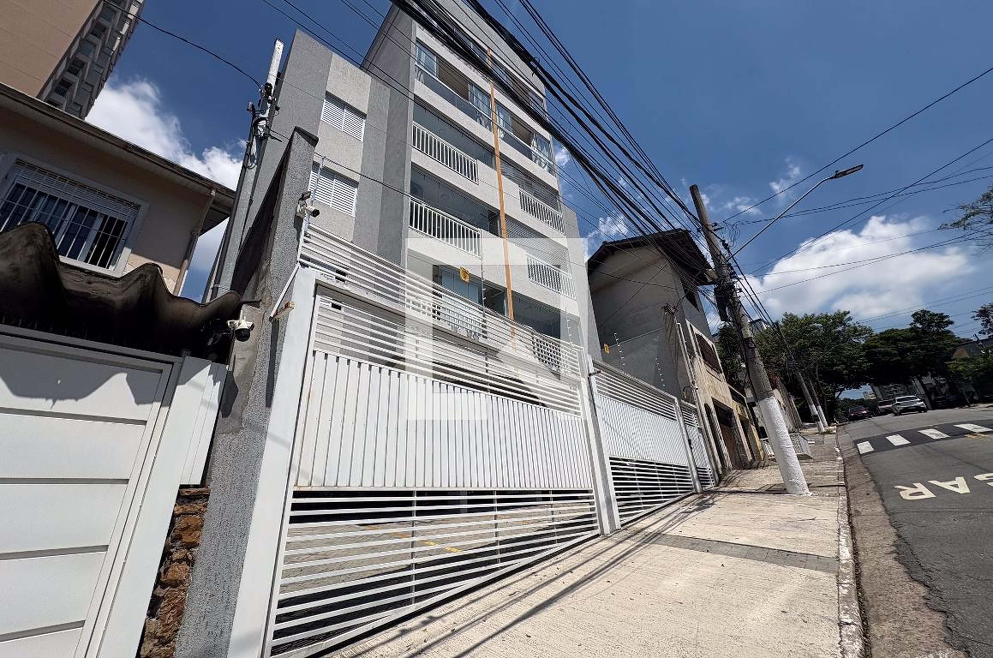Fachada Condomínio em Rua Loefgren, 199
