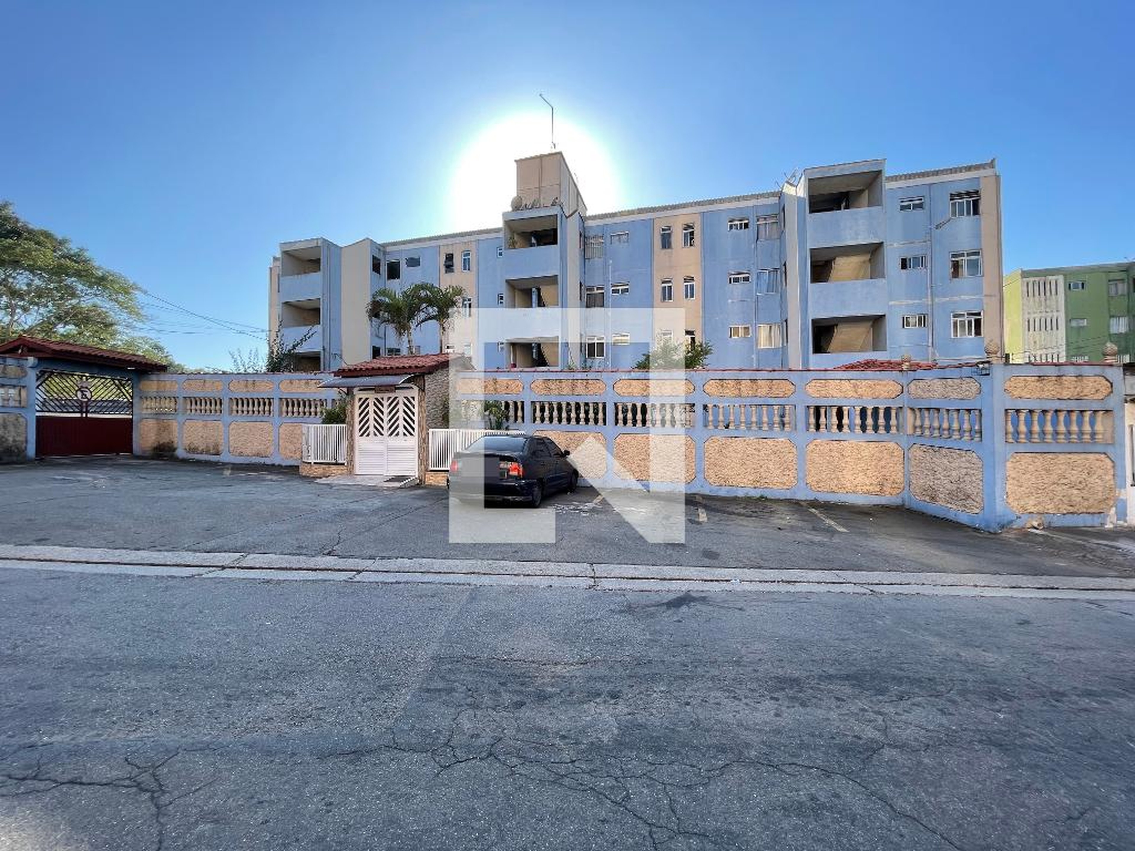 Fachada Condomínio em Rua Cristóvão Salamanca, 247