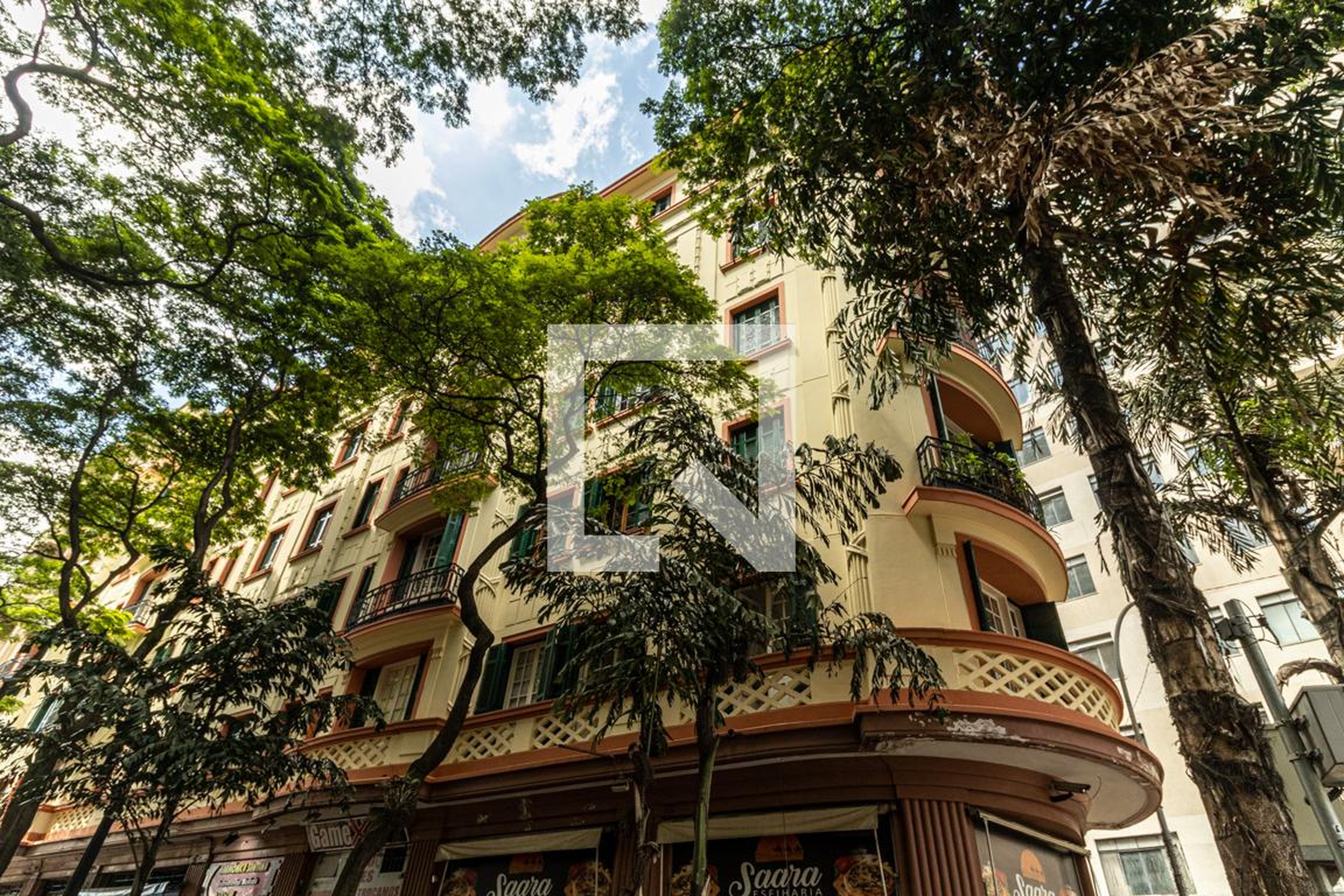 Fachada Condomínio em Rua Santa Ifigênia, 269