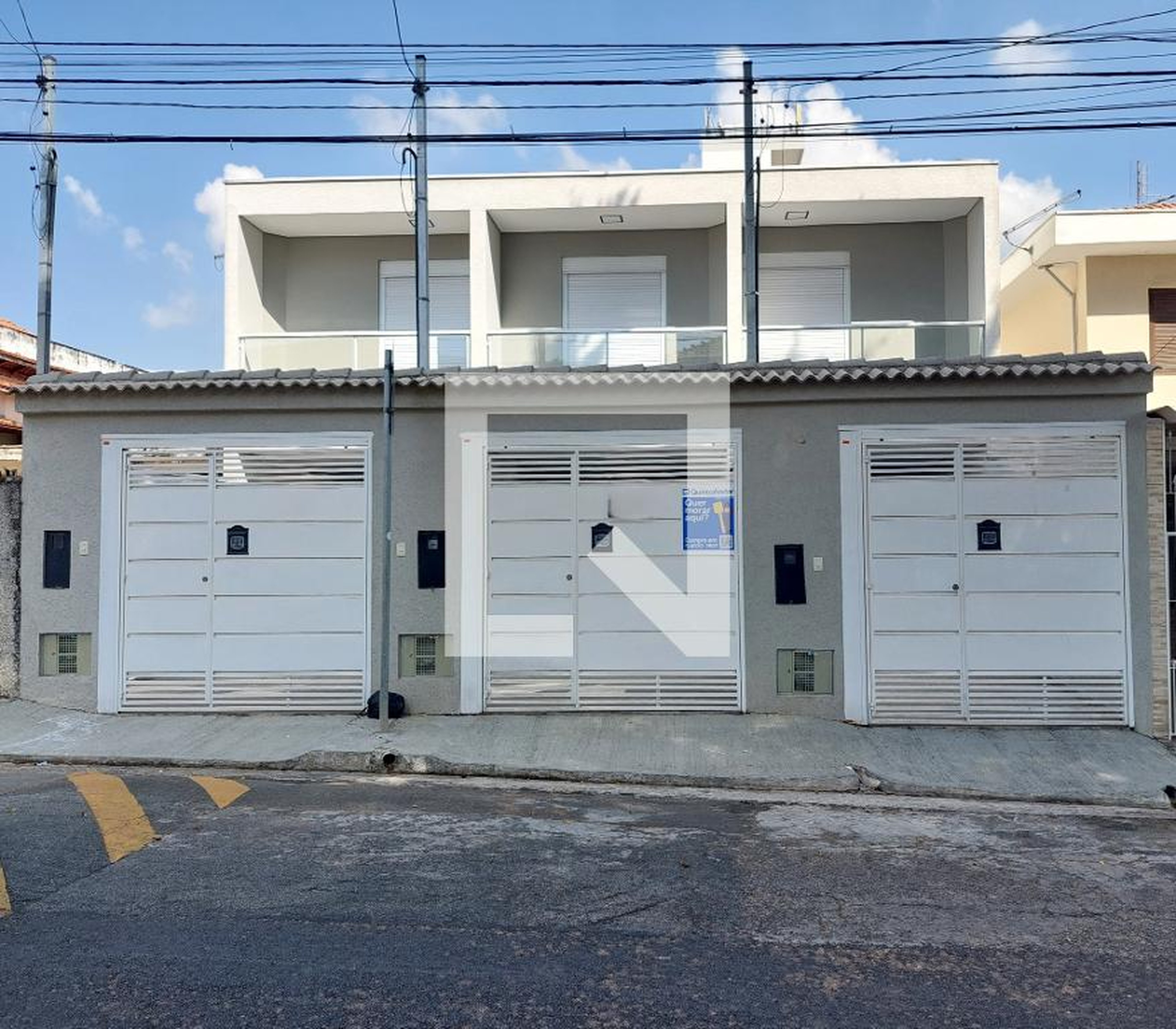 Fachada Condomínio em Rua Orlando Pinto Ribeiro, 614