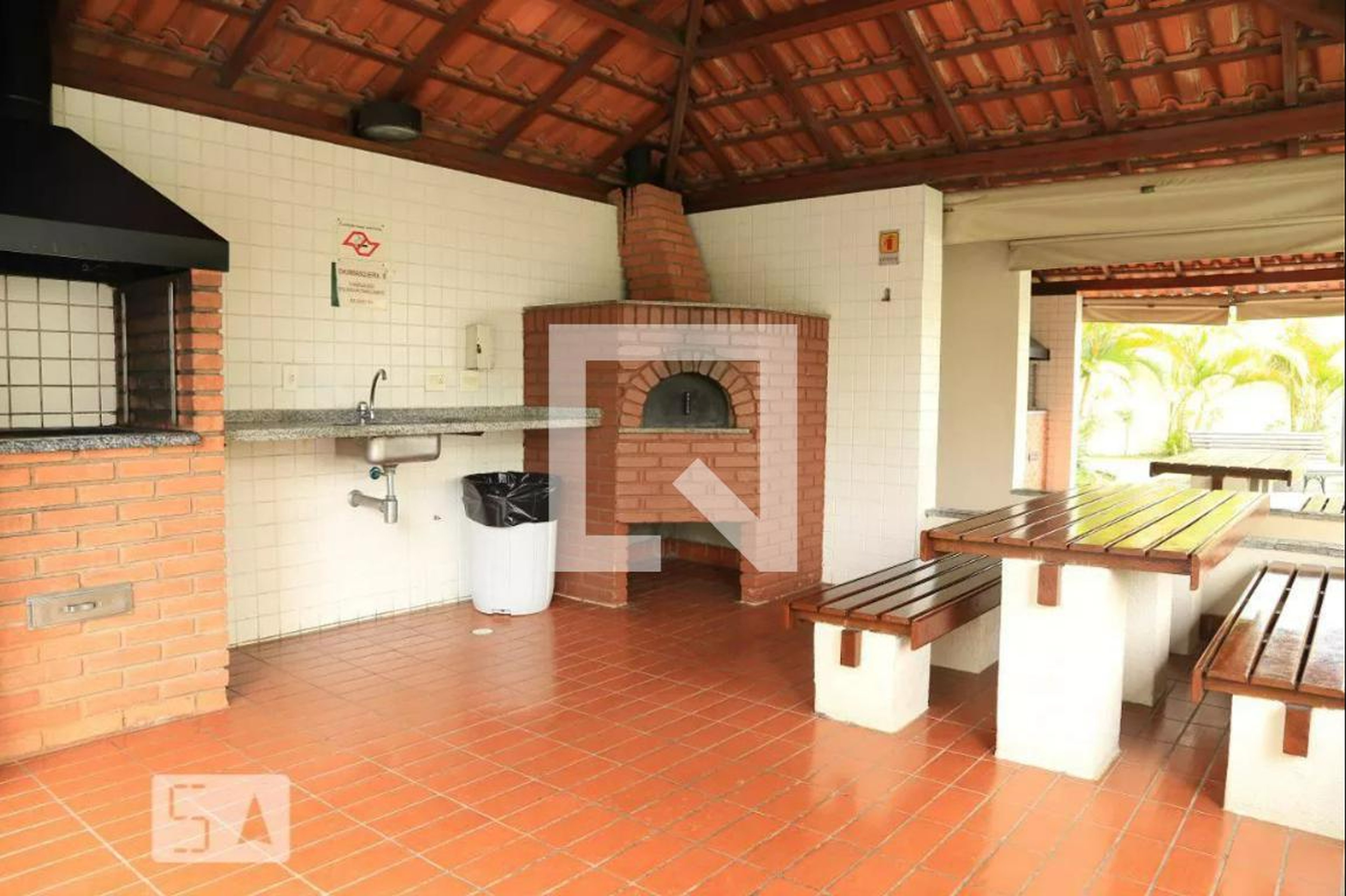 Churrasqueira - Santana Espaço e Vida