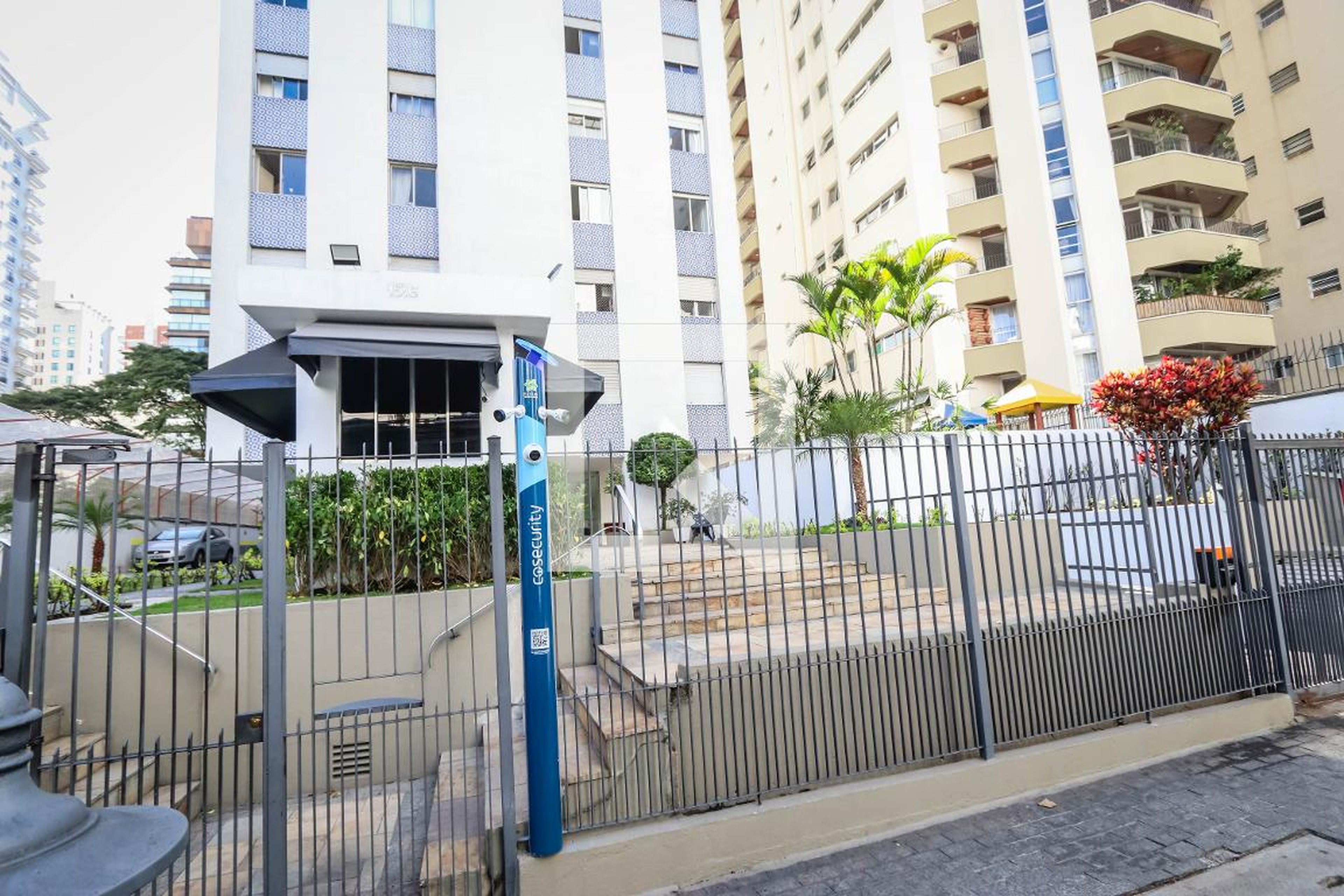 Fachada do Prédio Condomínio Apiúna