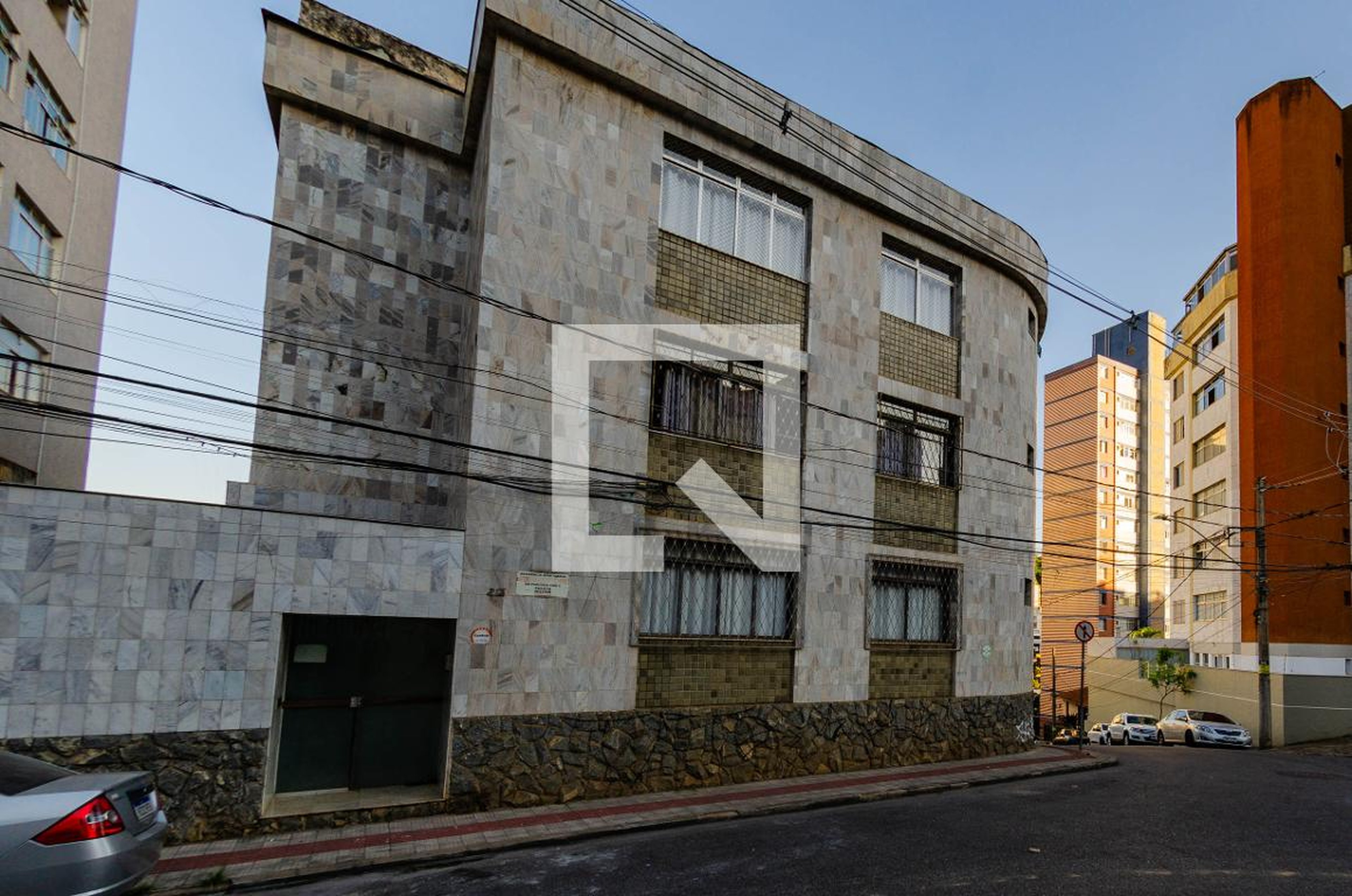 Fachada Condomínio em Rua Donato da Fonseca, 213