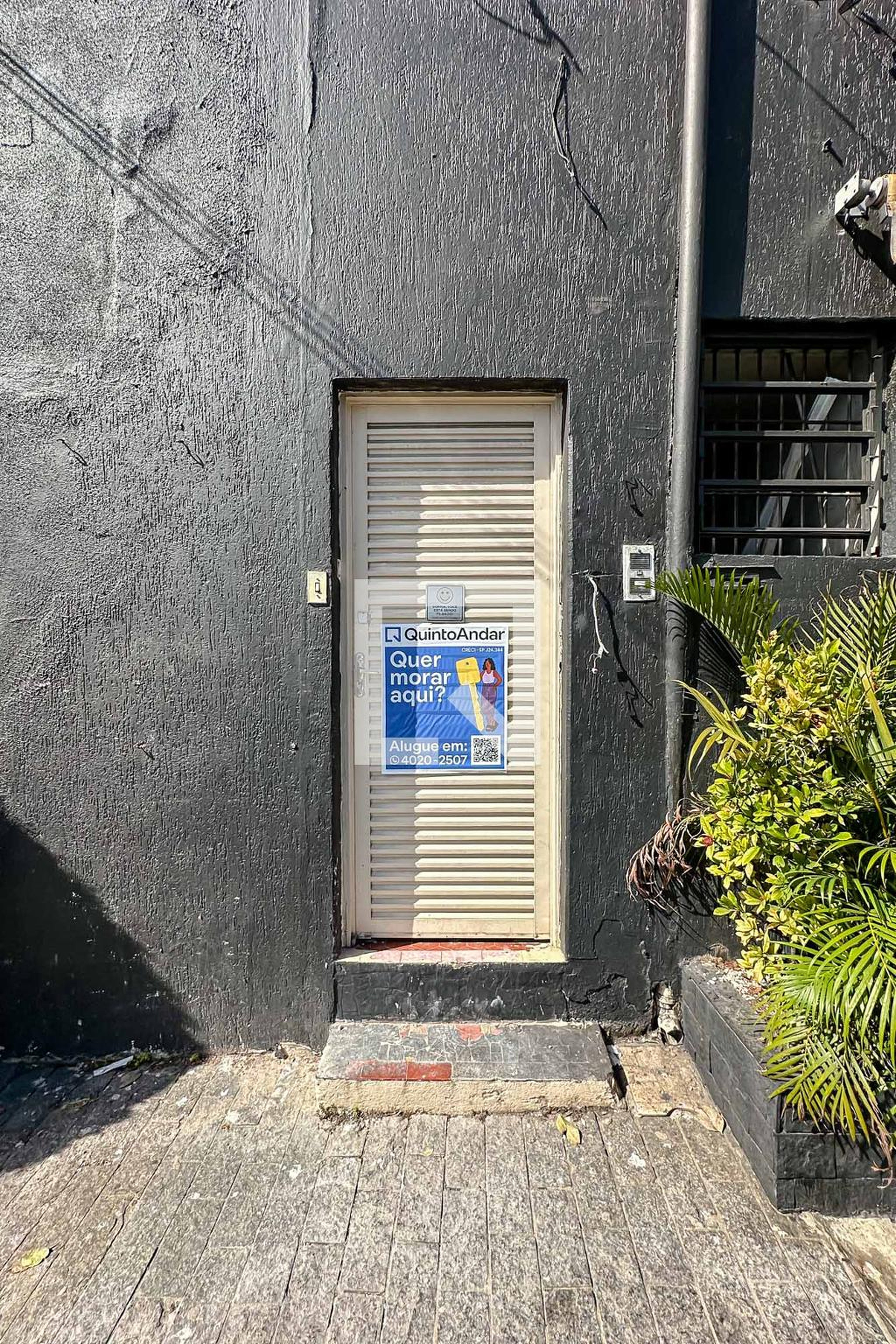 Fachada Condomínio em Rua Capitão Alberto Mendes Júnior, 892