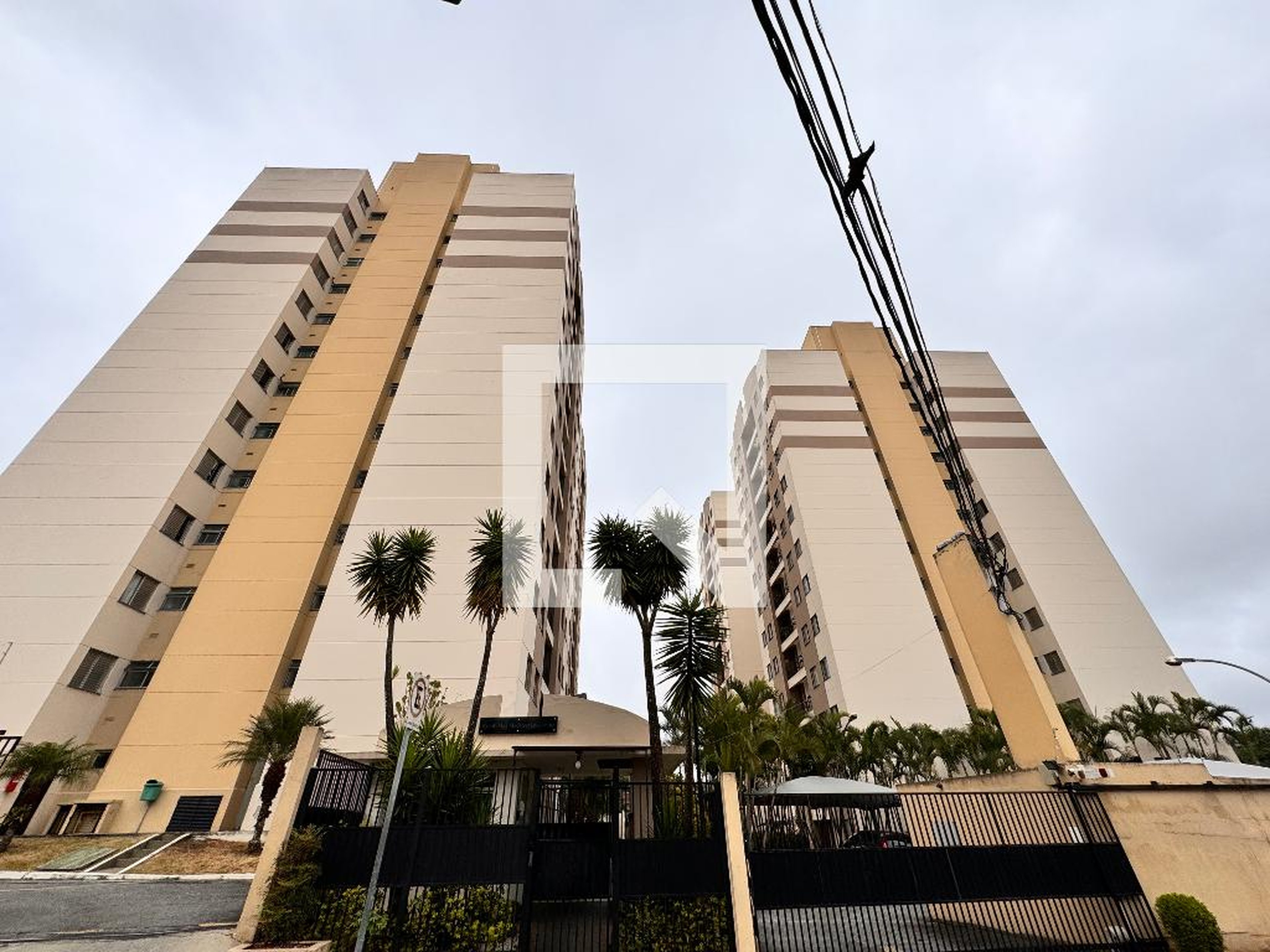 Fachada Condomínio em Rua Cotegipe, 110