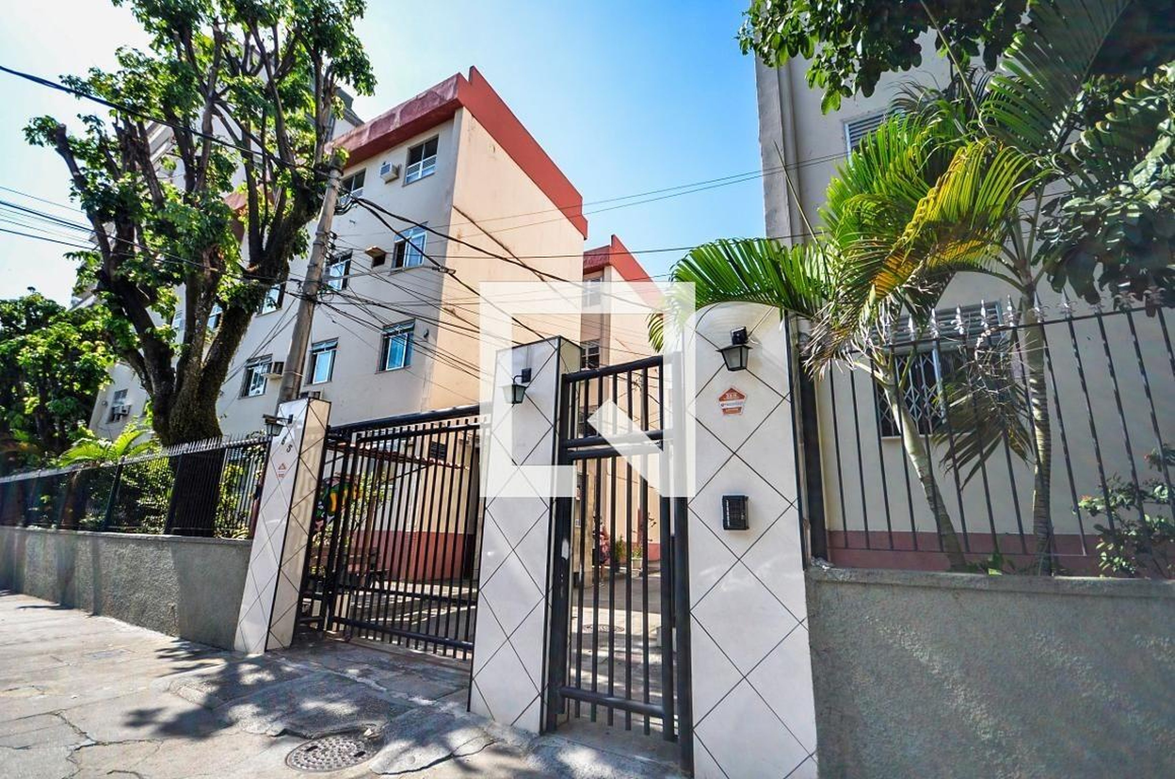 Fachada do Condomínio Condomínio Salvador de Sá