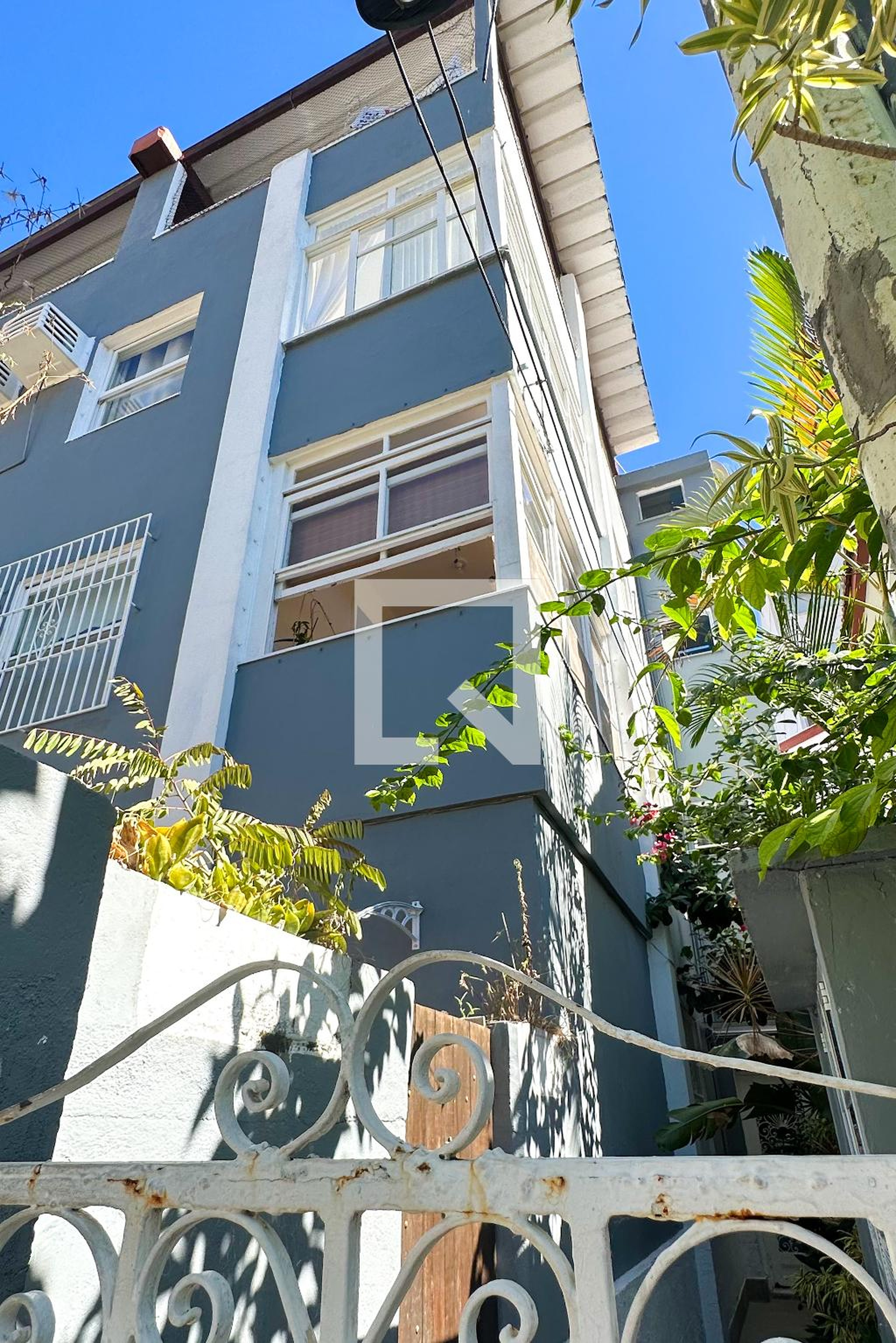 Fachada Condomínio em Rua Otávio Corrêa, 241