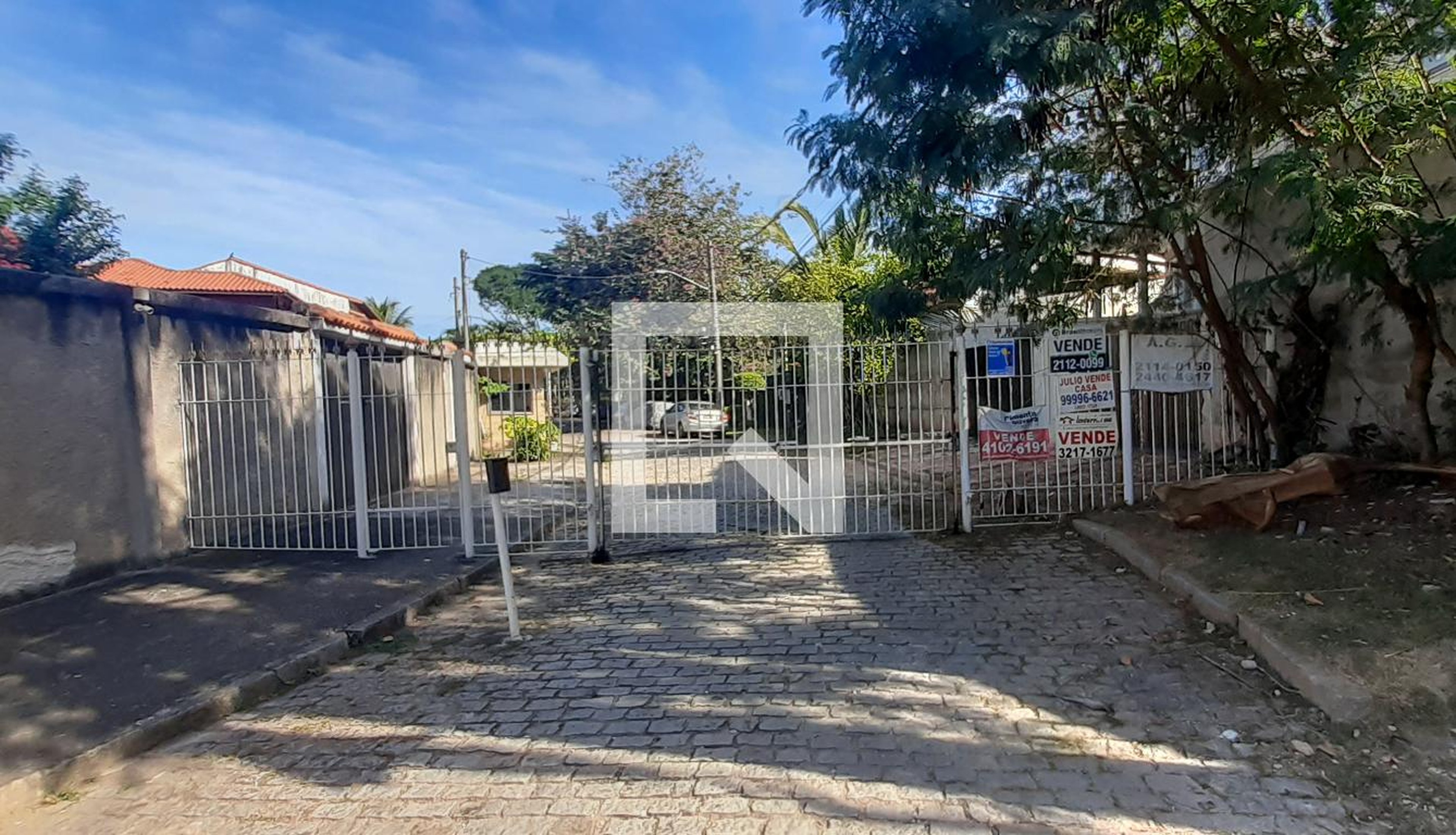 Fachada Condomínio em Rua Comendador Siqueira, 799