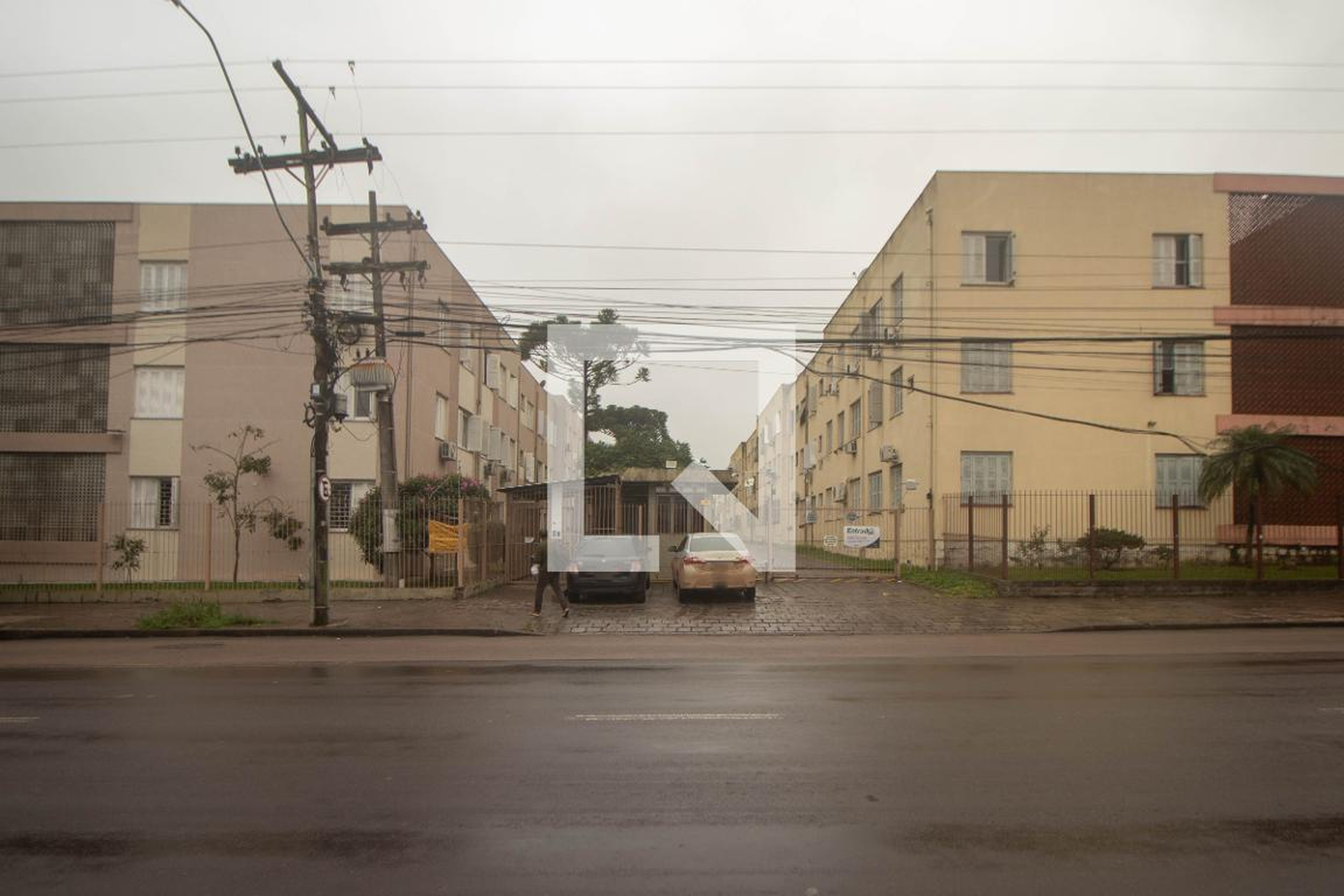 Fachada Condomínio em Avenida Francisco Trein, 6