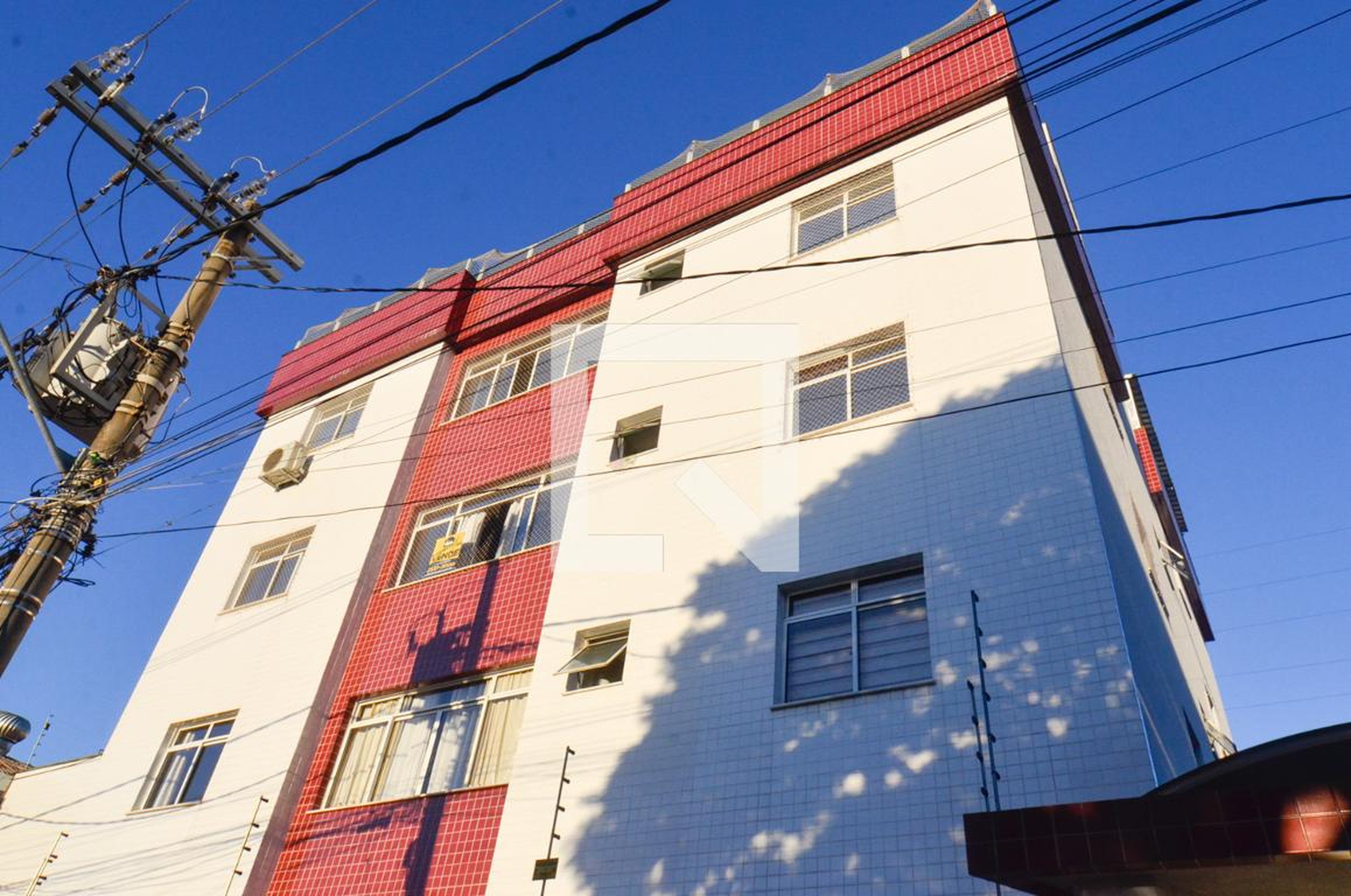 Fachada Condomínio em Rua Campinas, 581