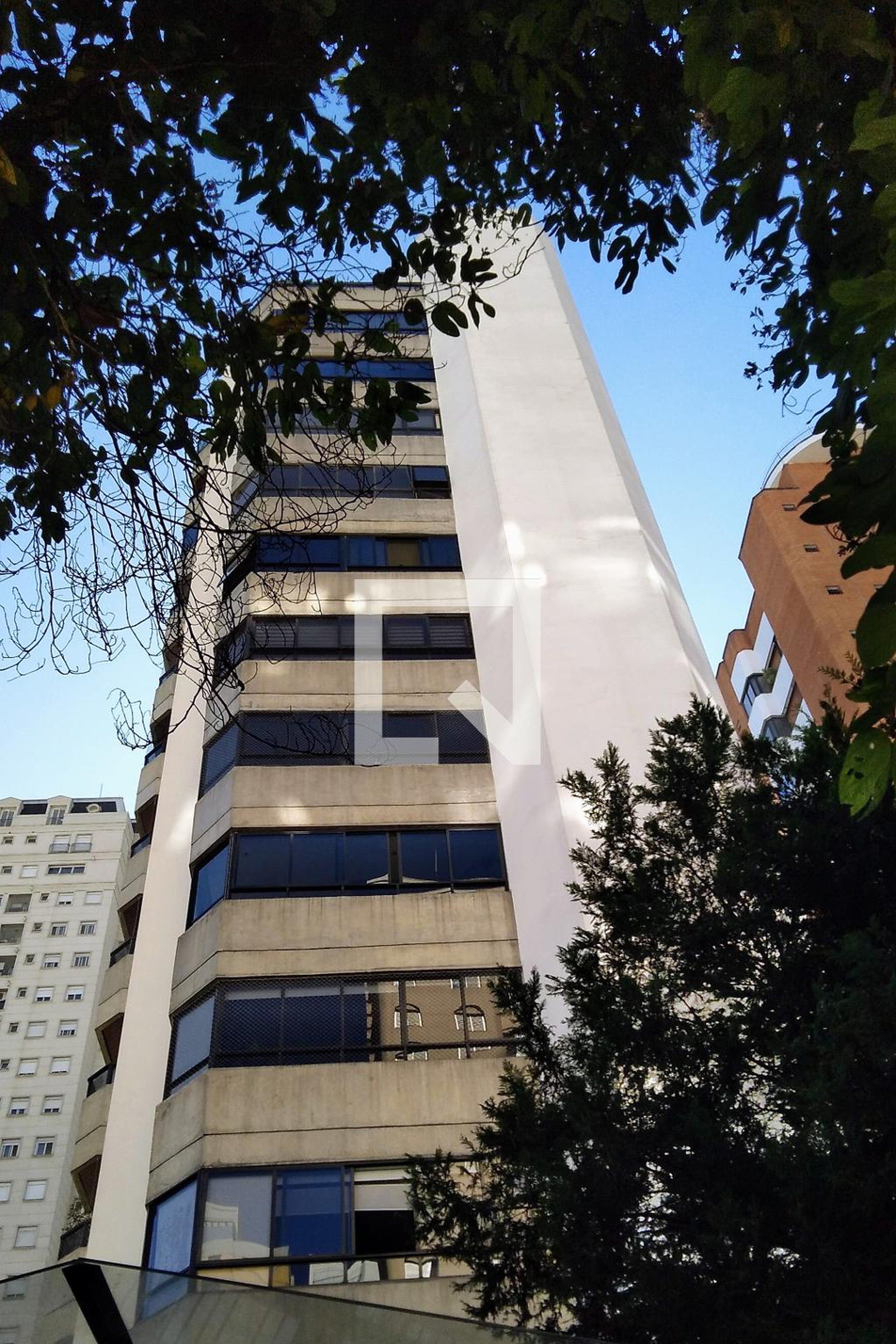 Fachada Condomínio Scorpios