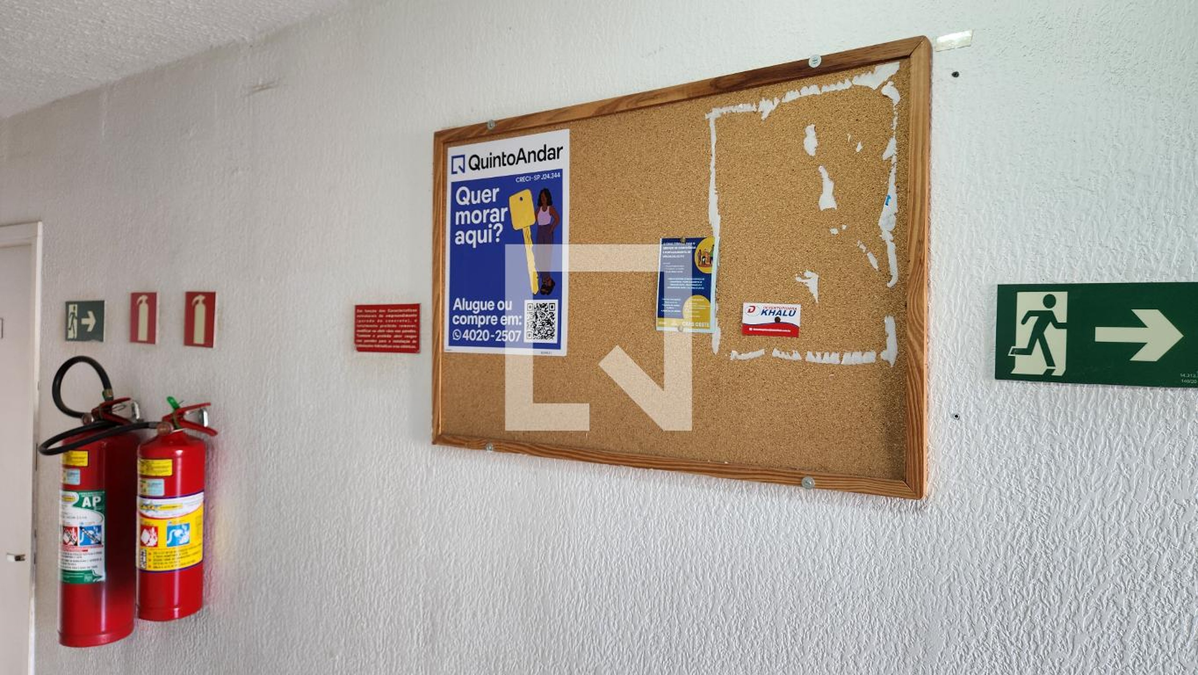 Hall de entrada Condomínio em Rua Oito, 90