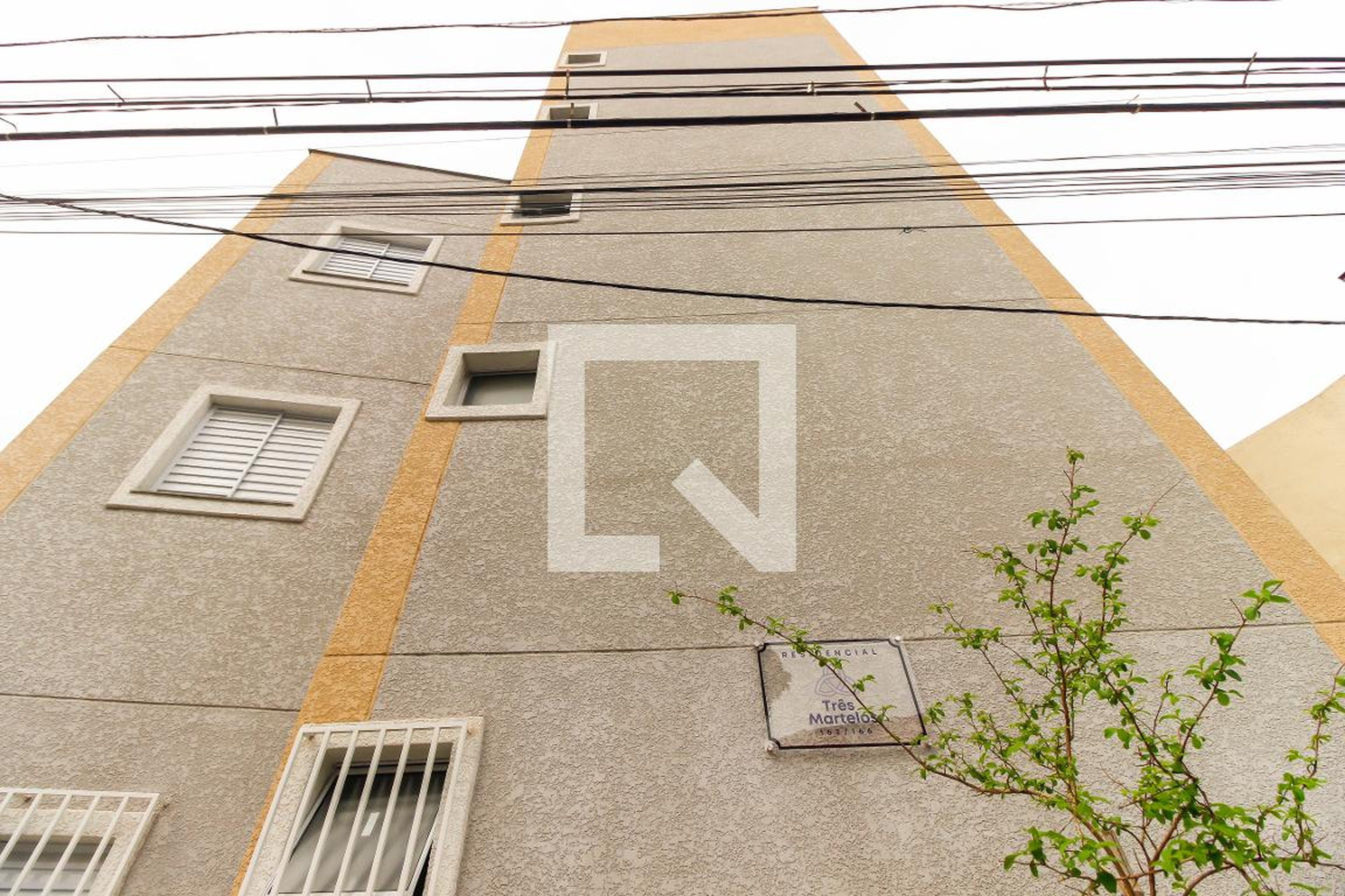 Fachada do Prédio Residencial Três martelos