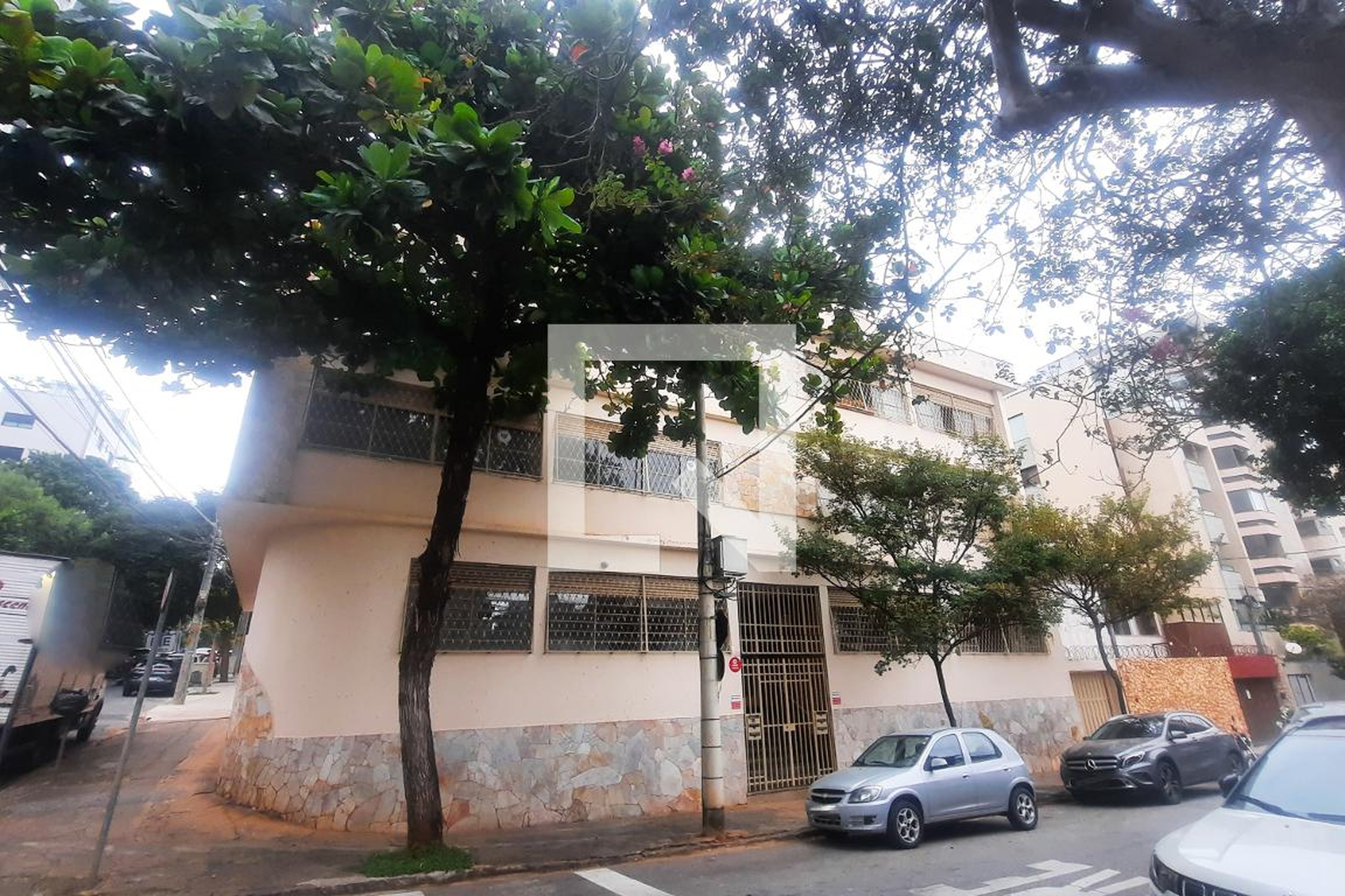 Fachada Condomínio em Rua Buenos Aires, 490