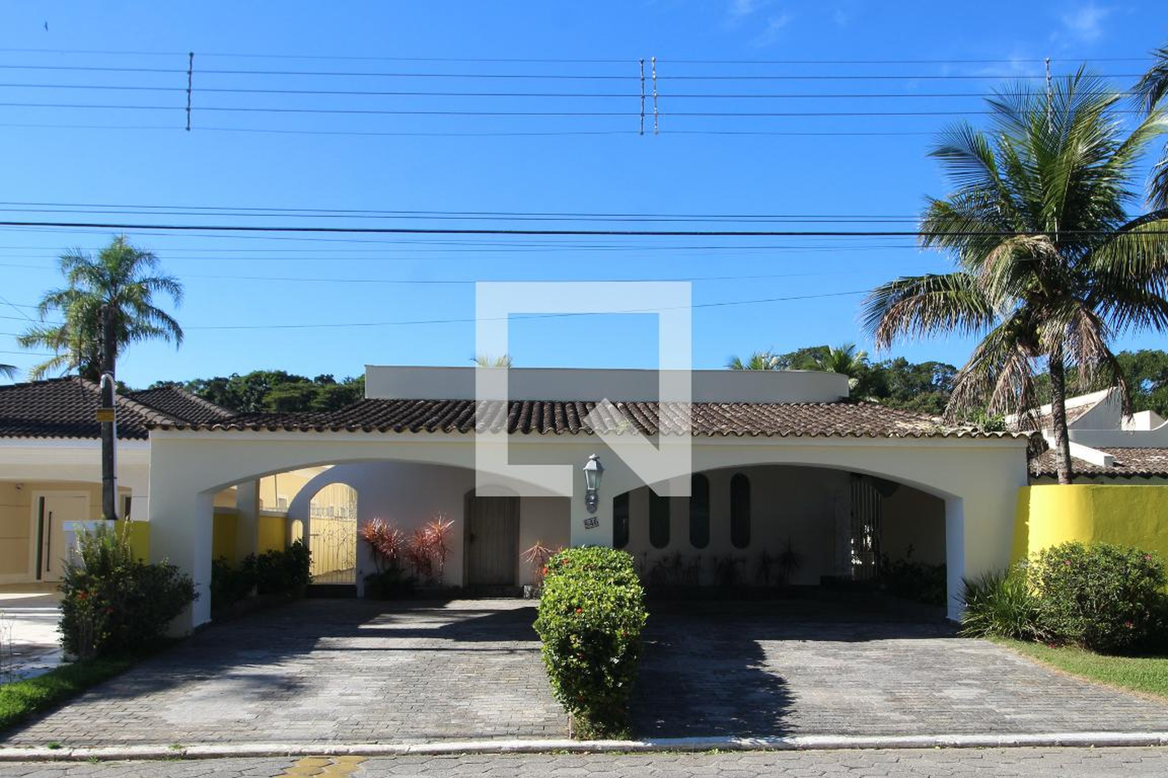 Fachada Condomínio em Avenida Albino dos Santos Gandares, 546