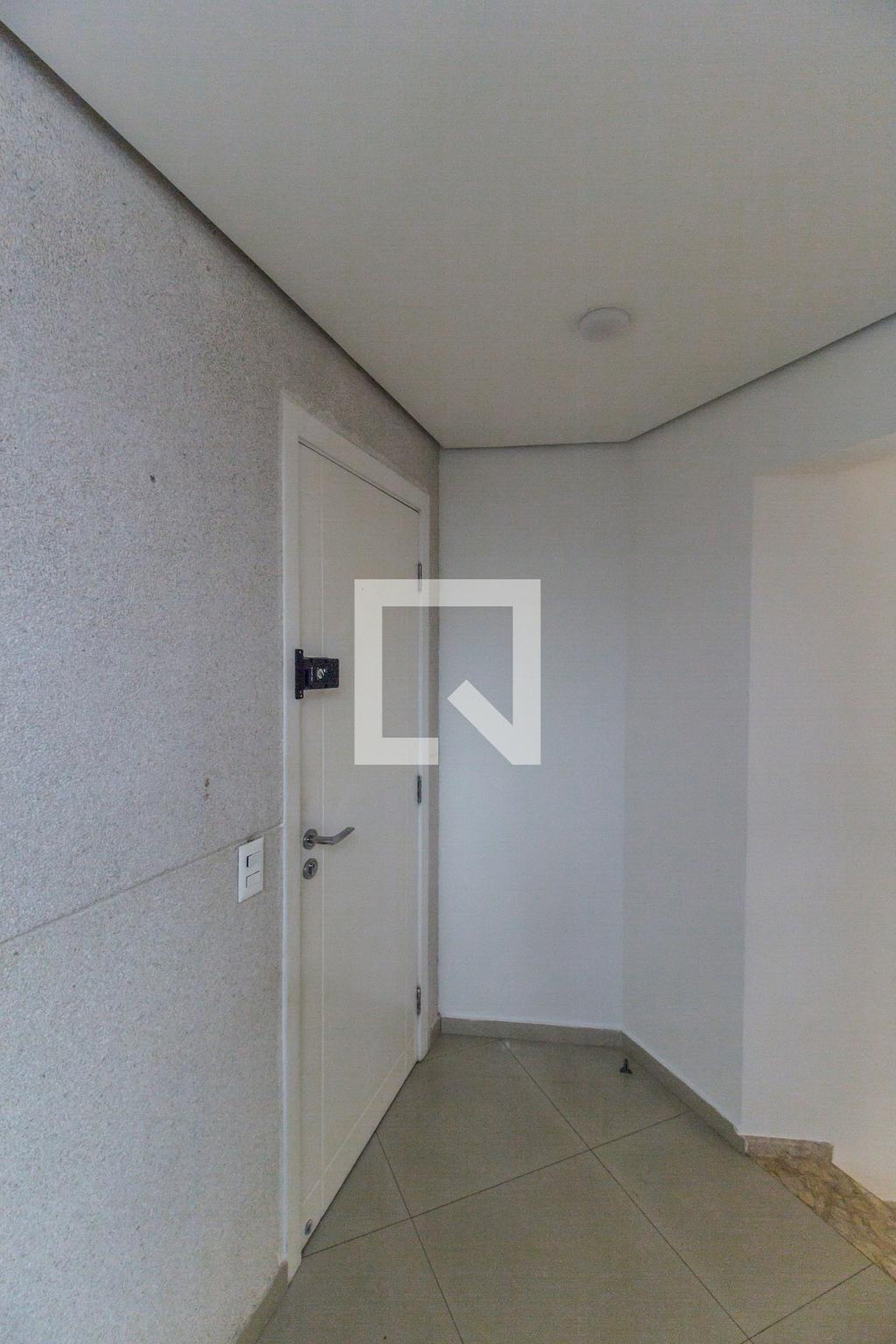 Hall de entrada - Alphaville Residencial 11
