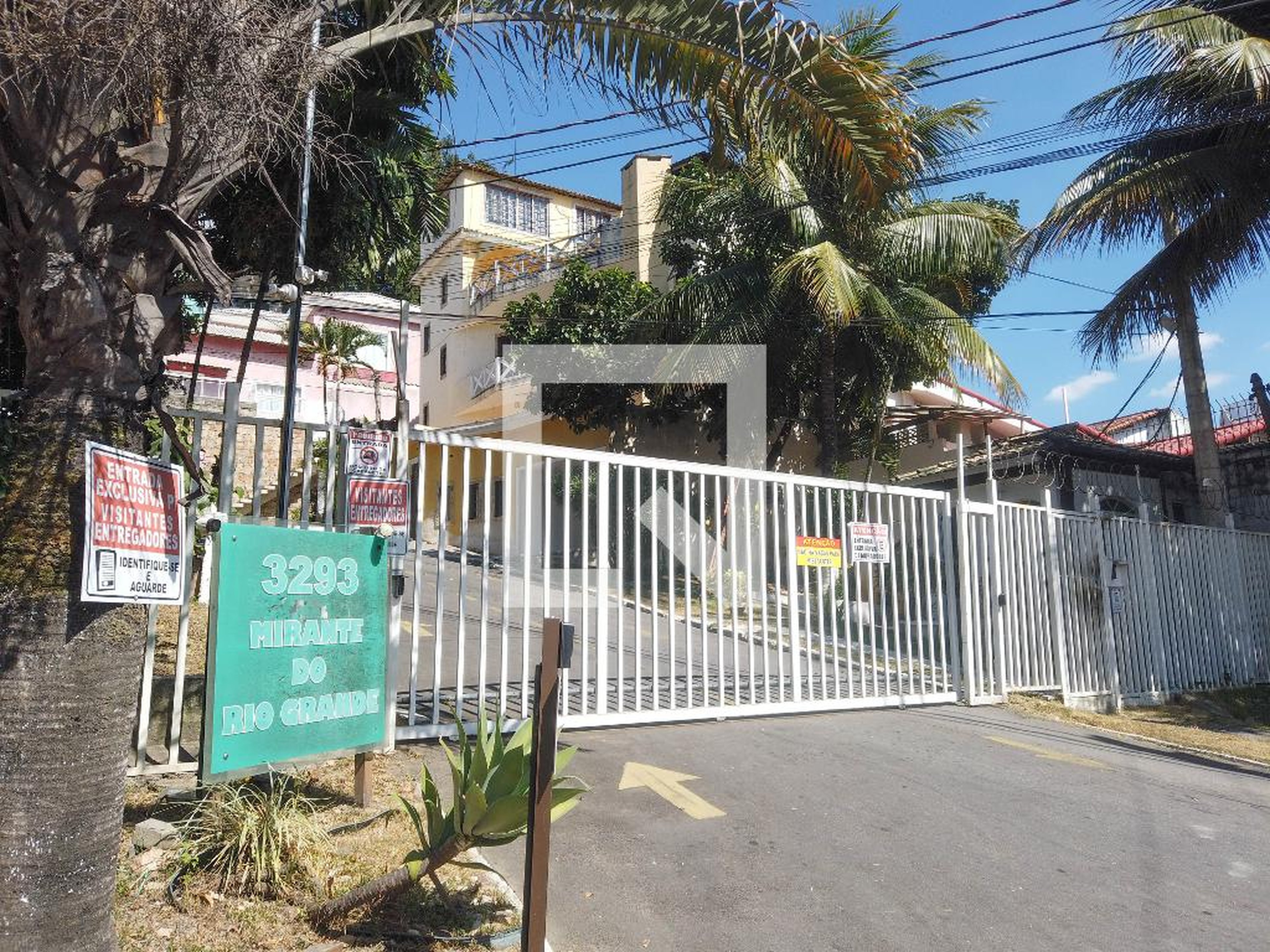 Fachada do Condomínio Condomínio Mirante do Rio Grande