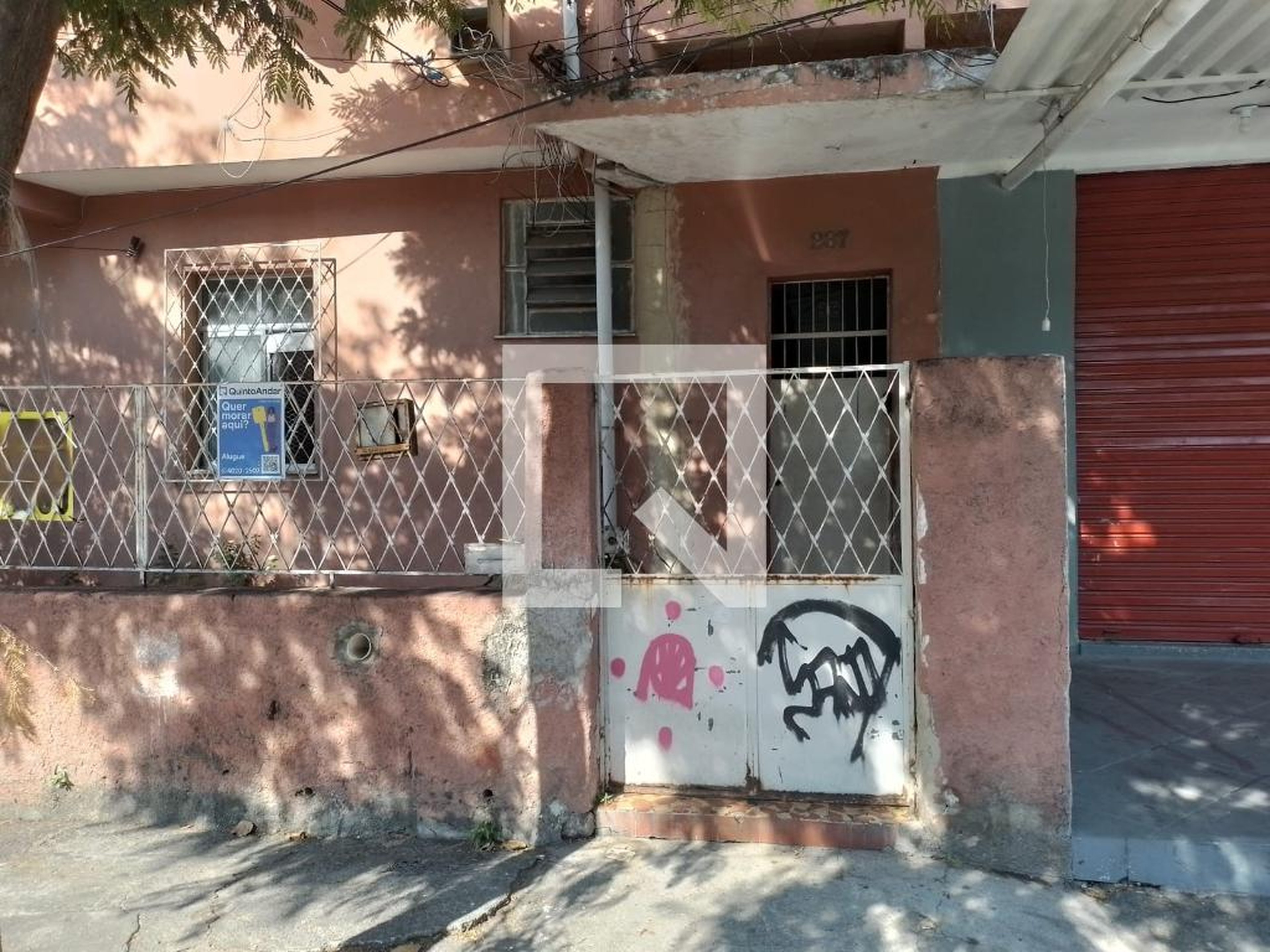 Fachada Condomínio em Rua Adalgisa, 287