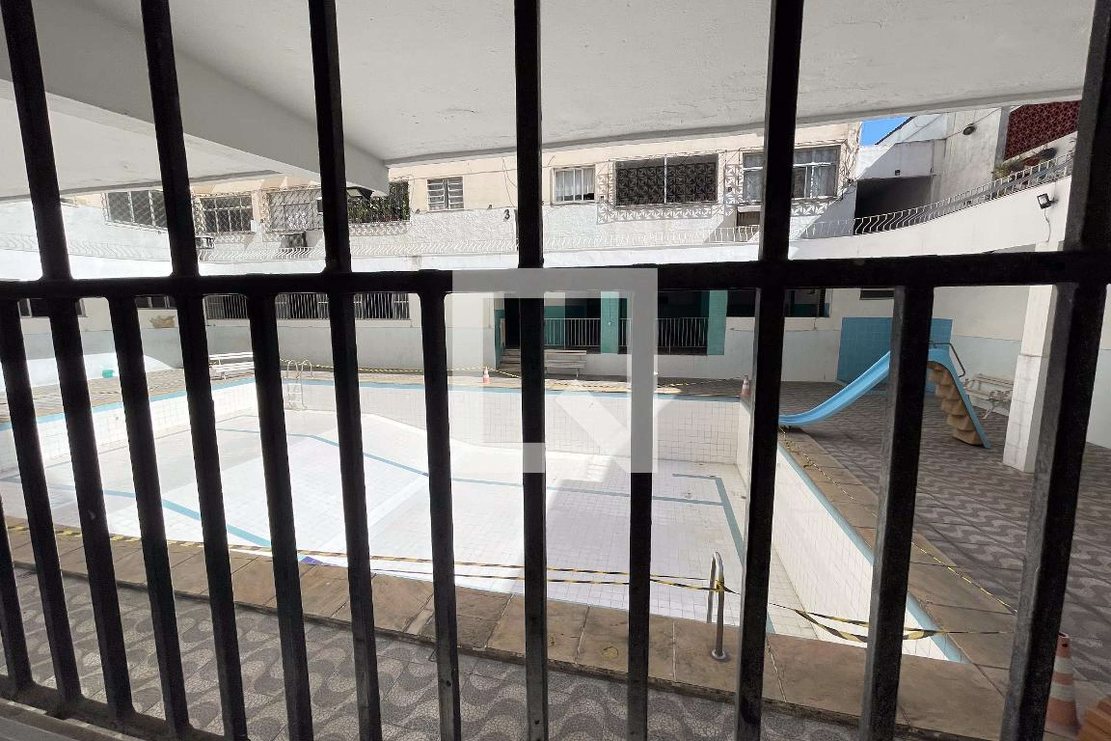 Piscina - Edifício Vitória Residencial