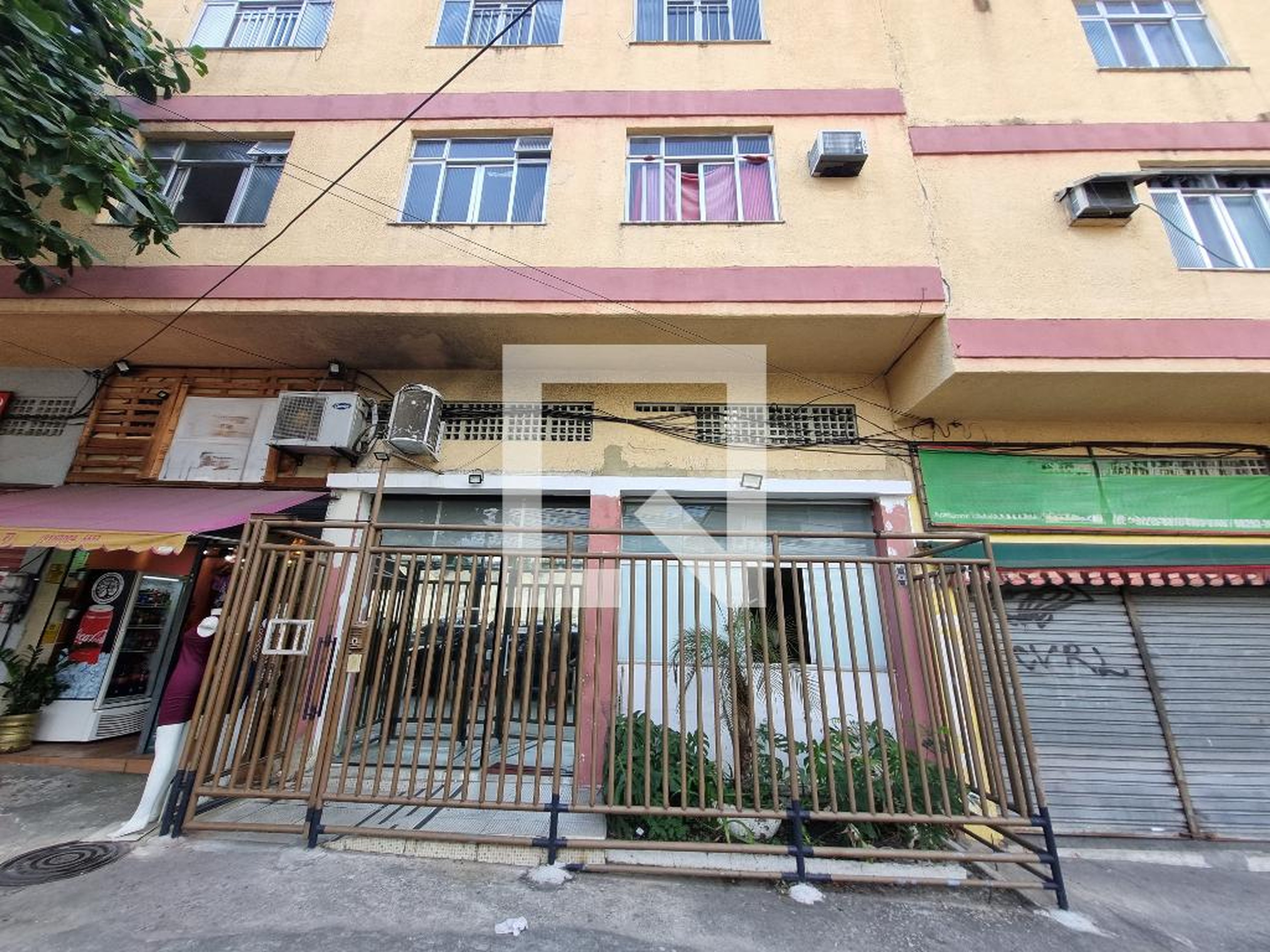 Fachada do condomínio Residencial Parque Lins de Vasconcelos