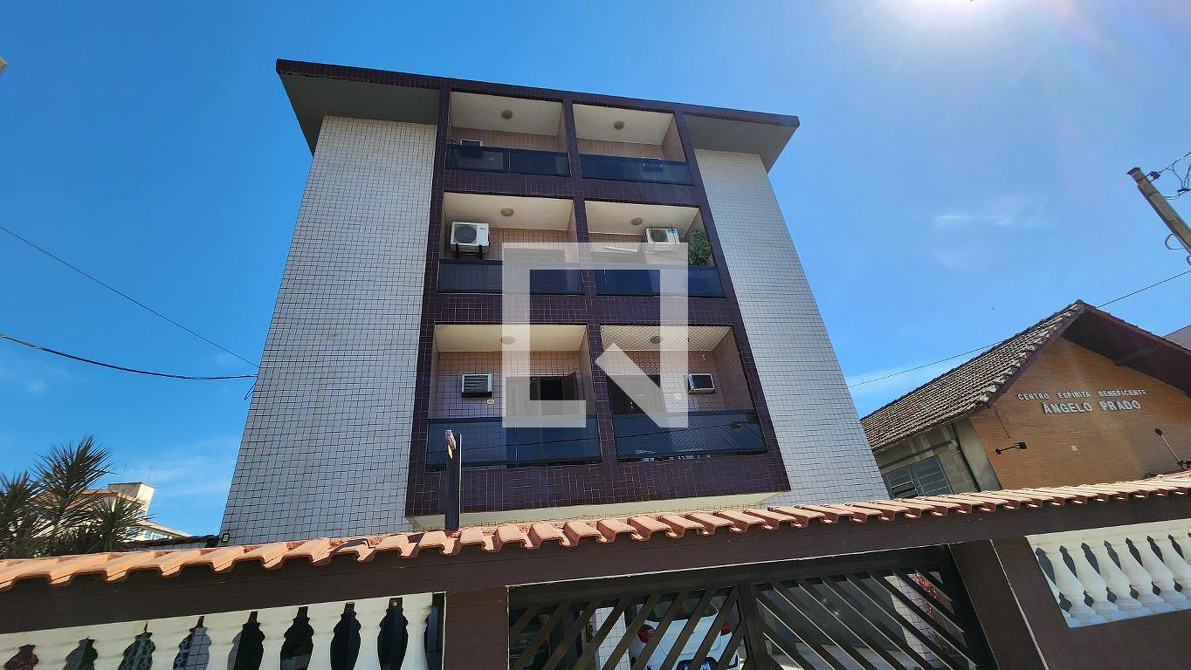 Fachada do Prédio Condomínio em Rua Almirante Tamandaré, 244