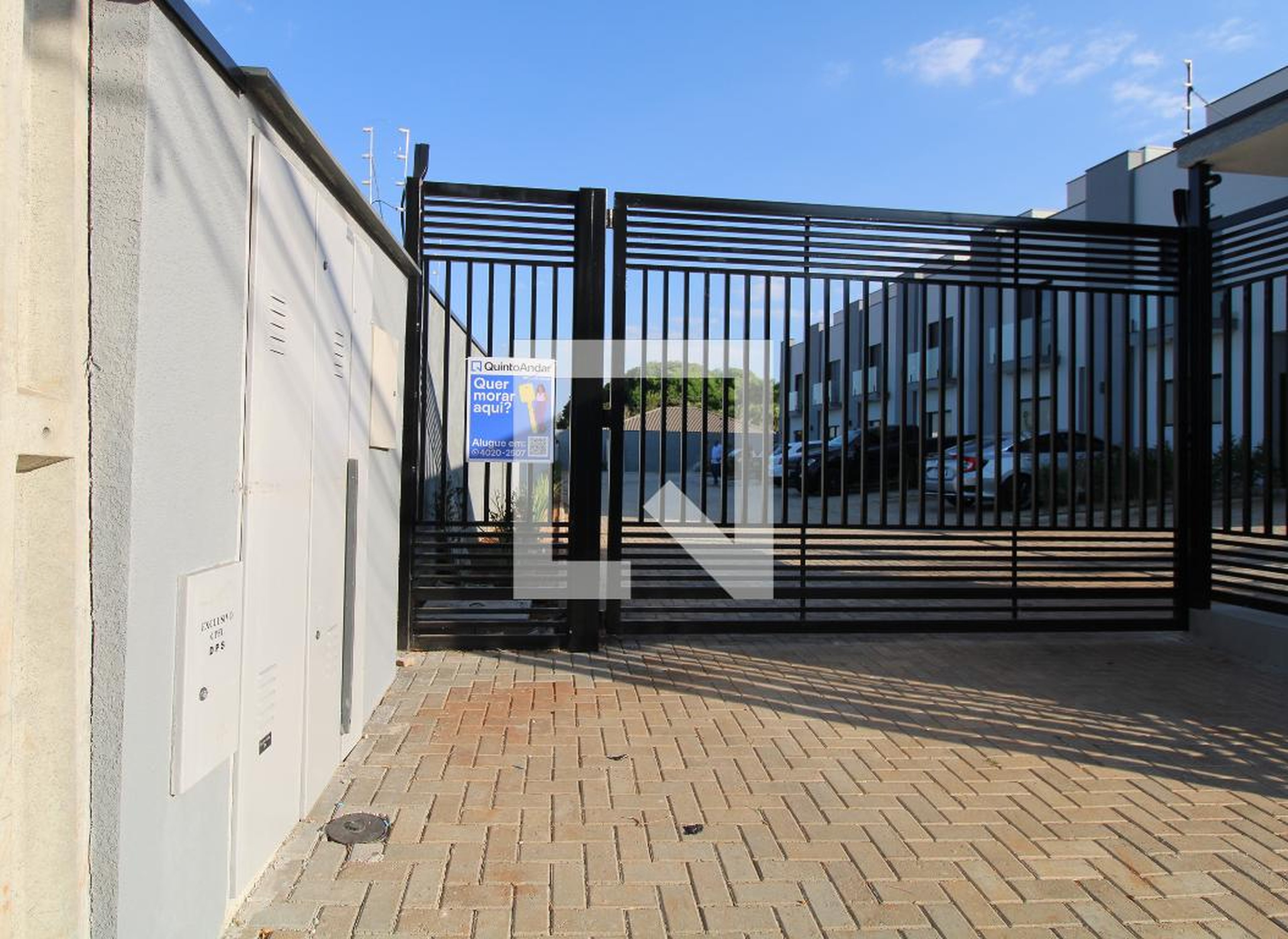 Fachada Condomínio em Rua Miosótis, 115