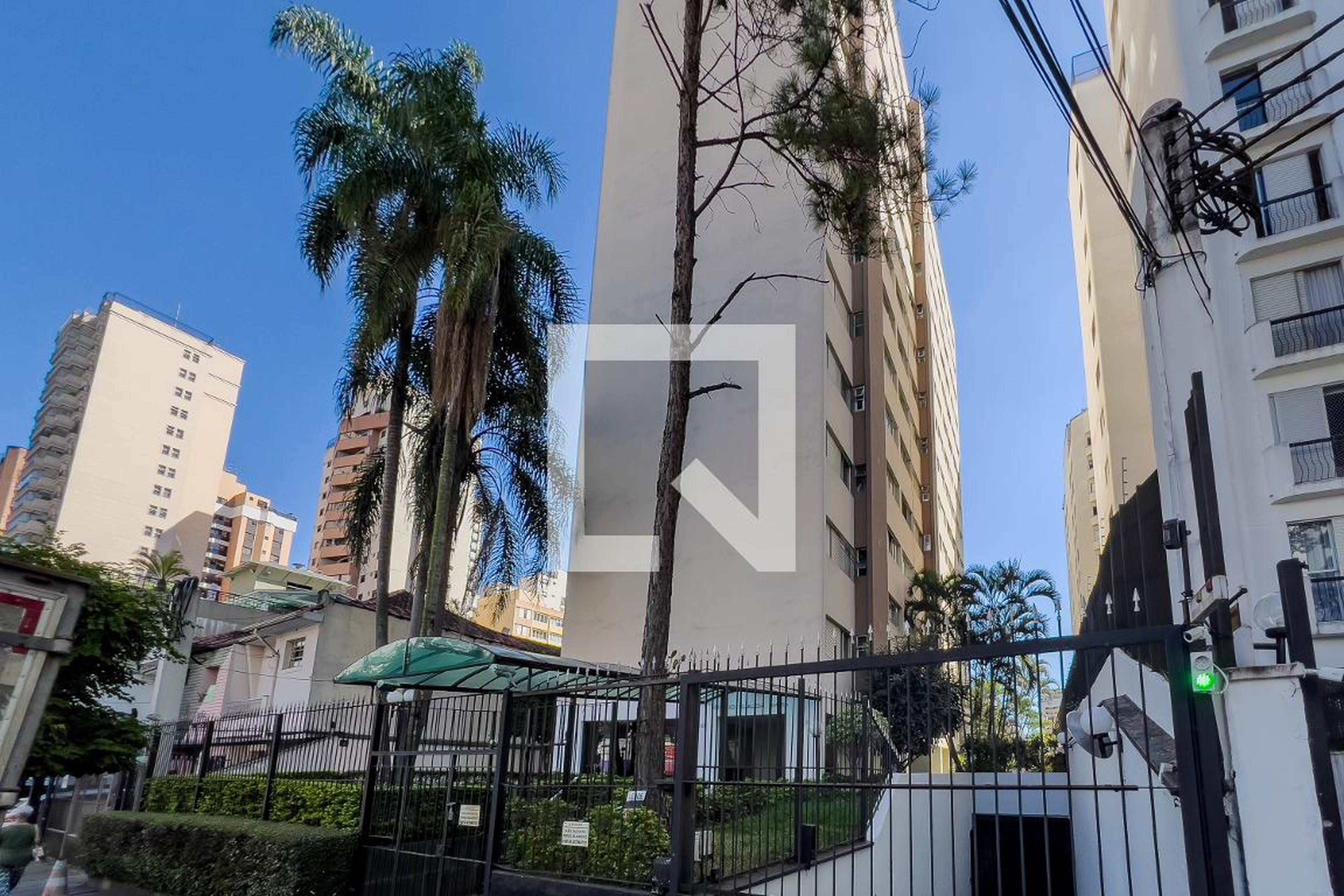 Fachada Edifício Claudia Maria