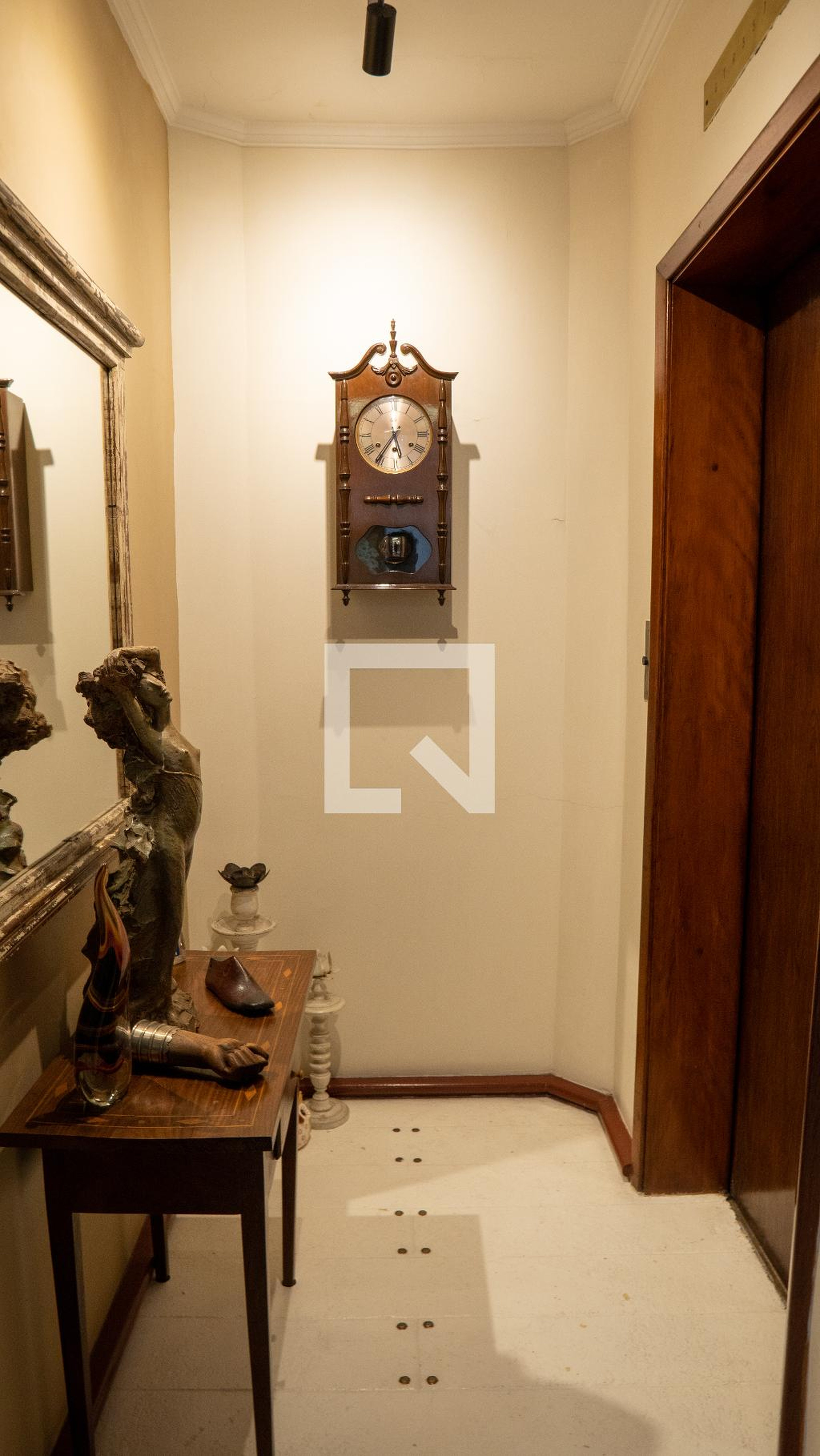 Entrada - Edifício Eiffel