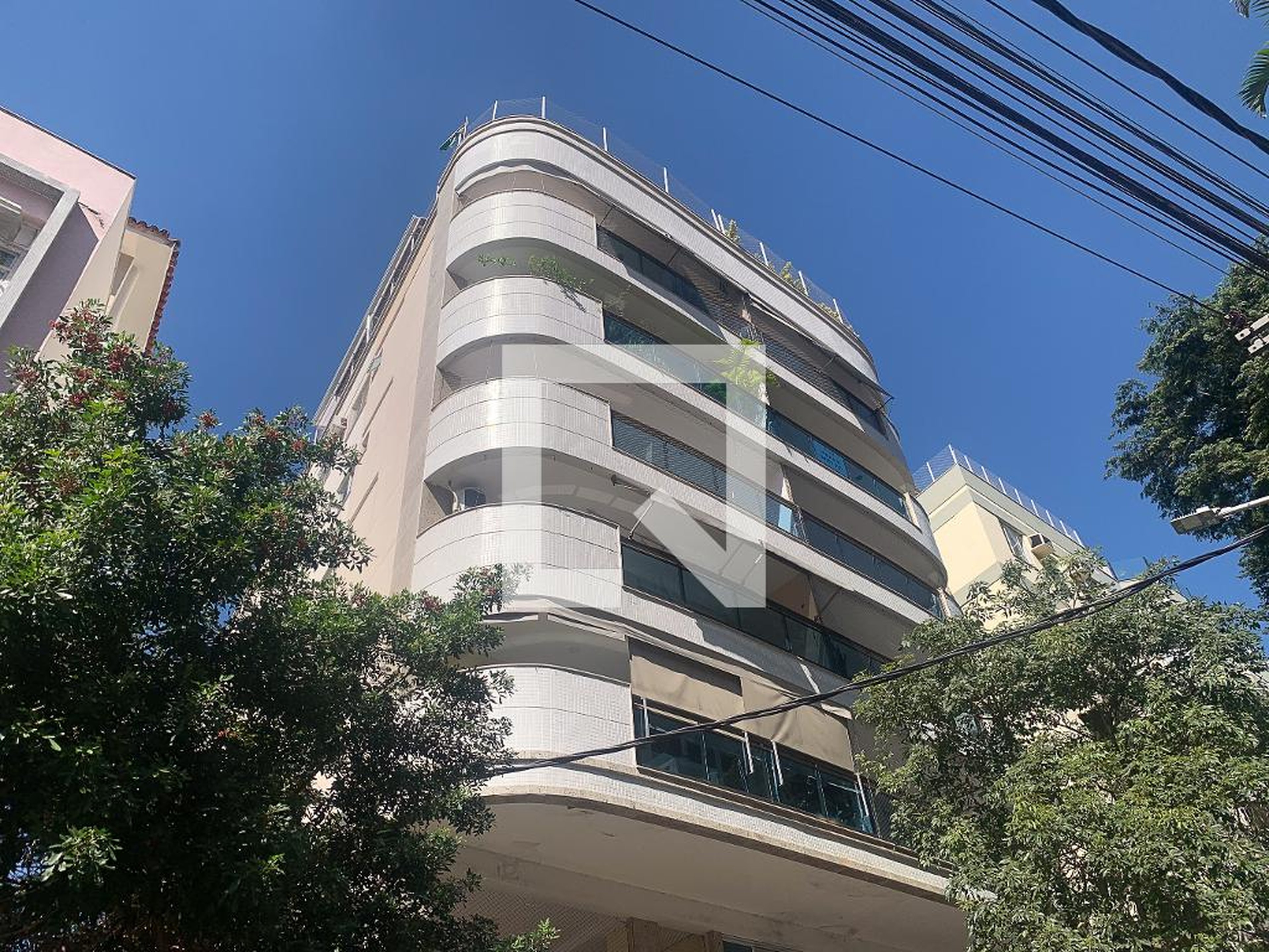 Fachada do Prédio Condomínio Cervinia