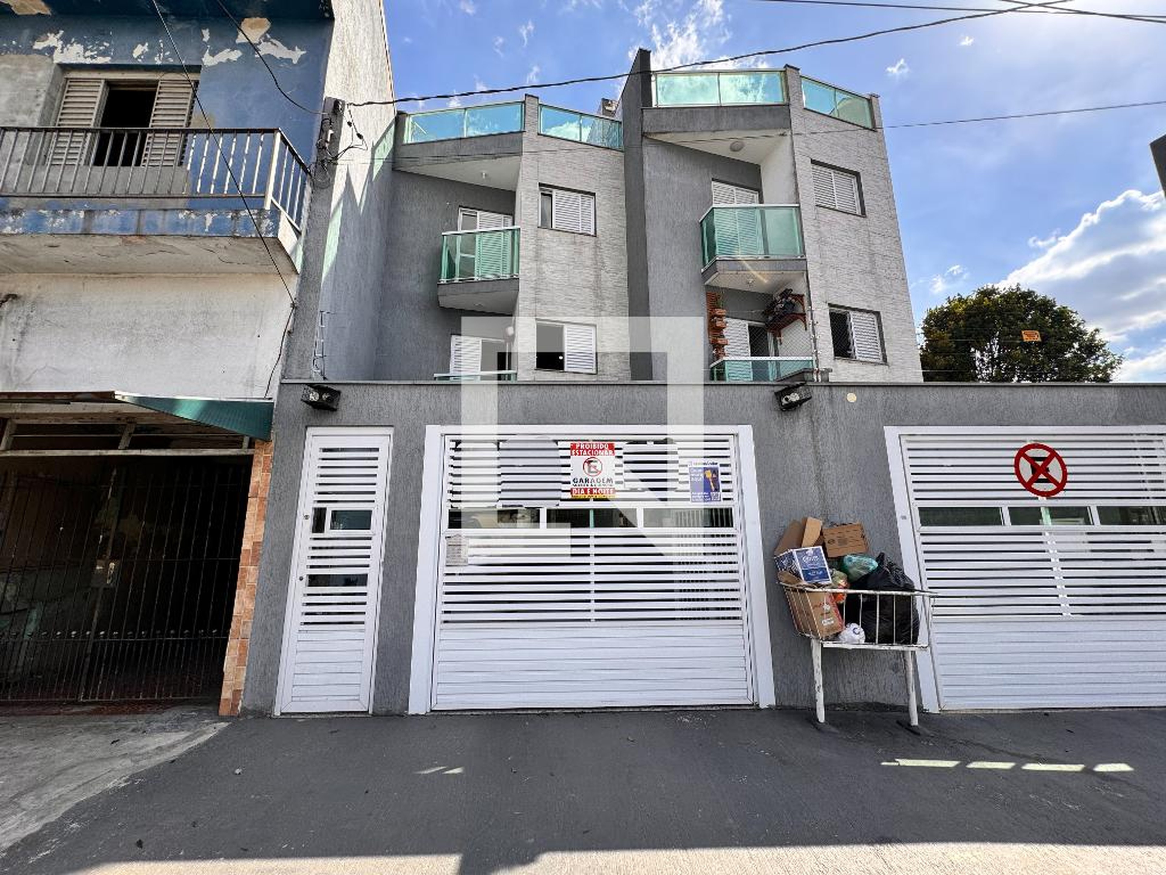 Fachada Condomínio em Rua Javri, 696