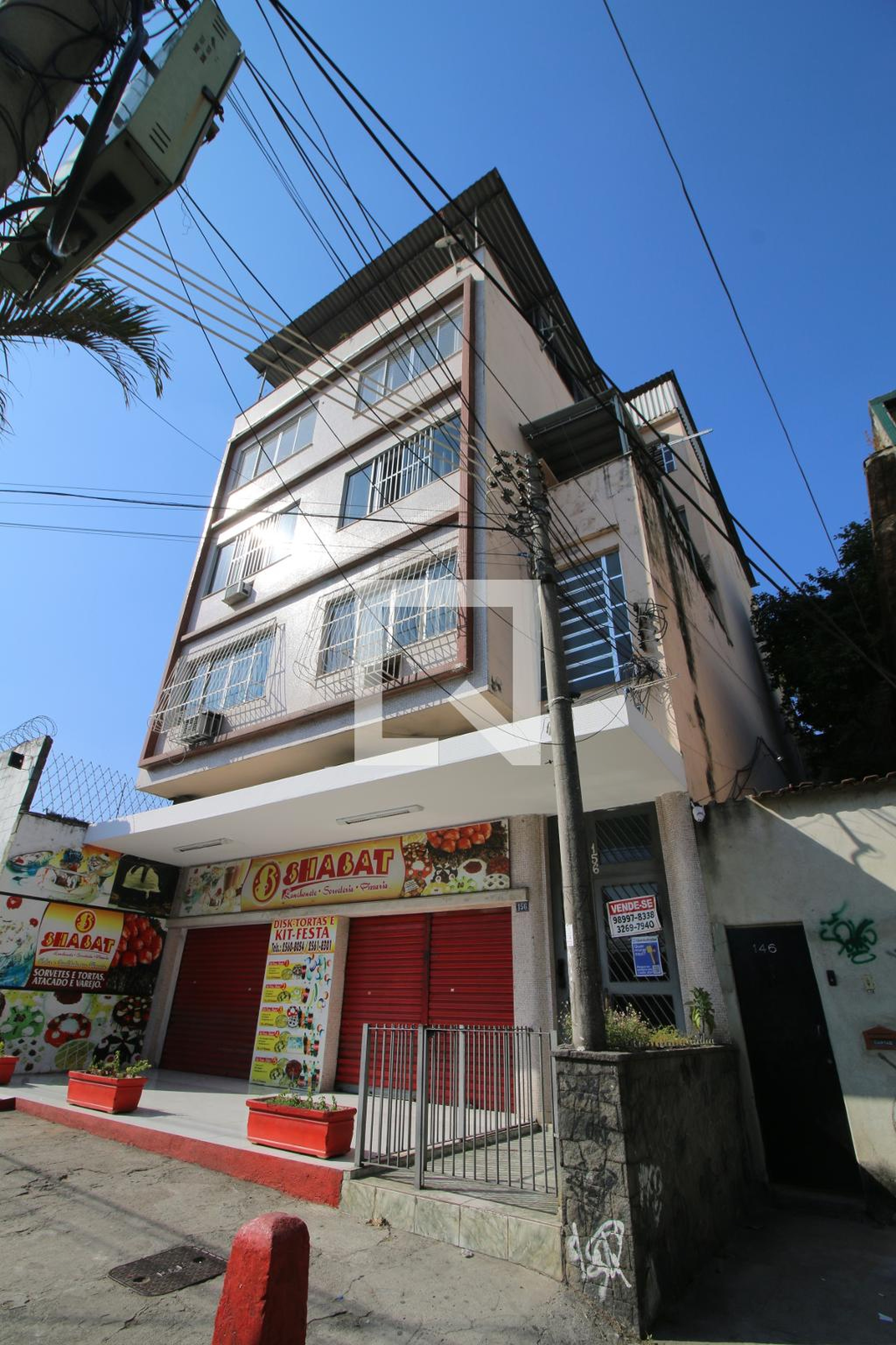 Fachada do Prédio Condomínio em Avenida Paris, 156