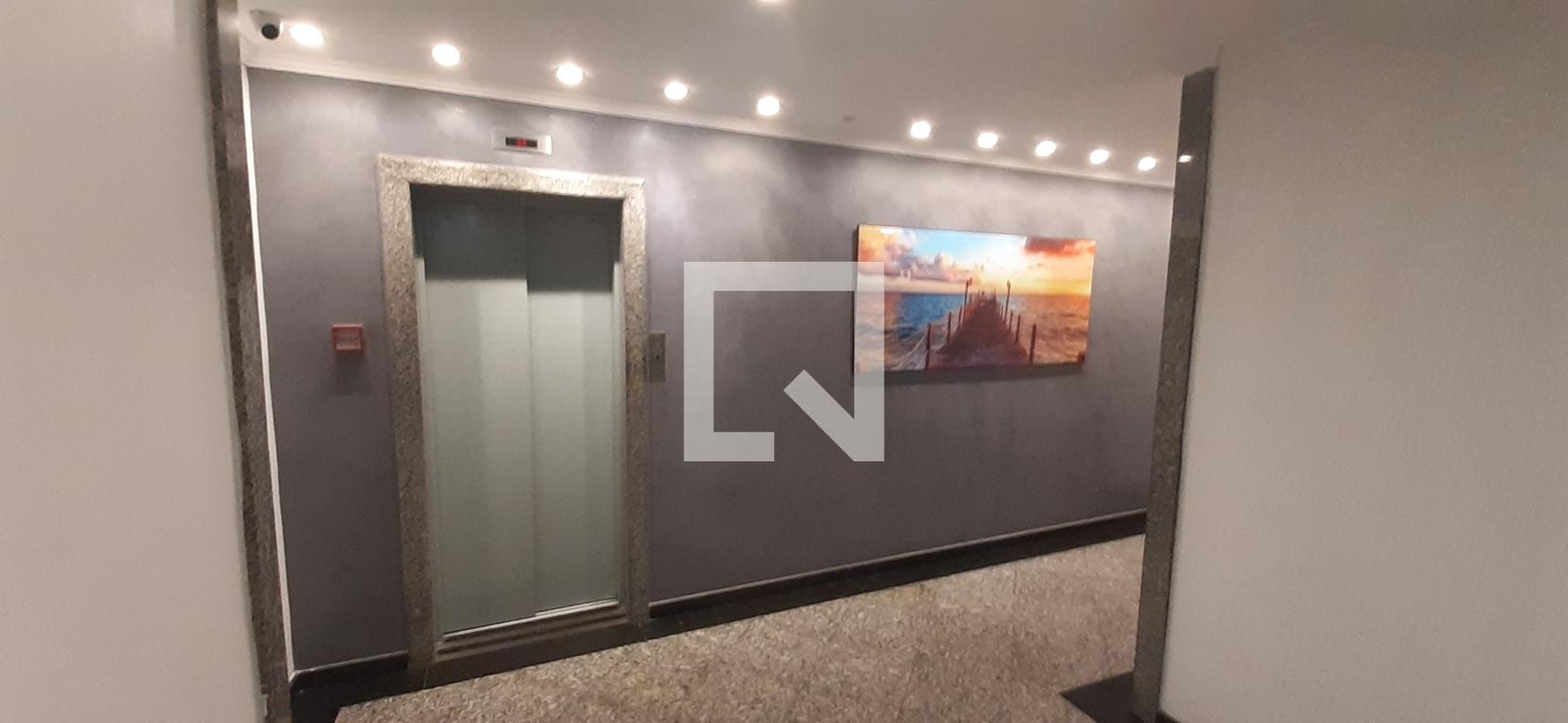 Elevador - Retiro dos Artistas