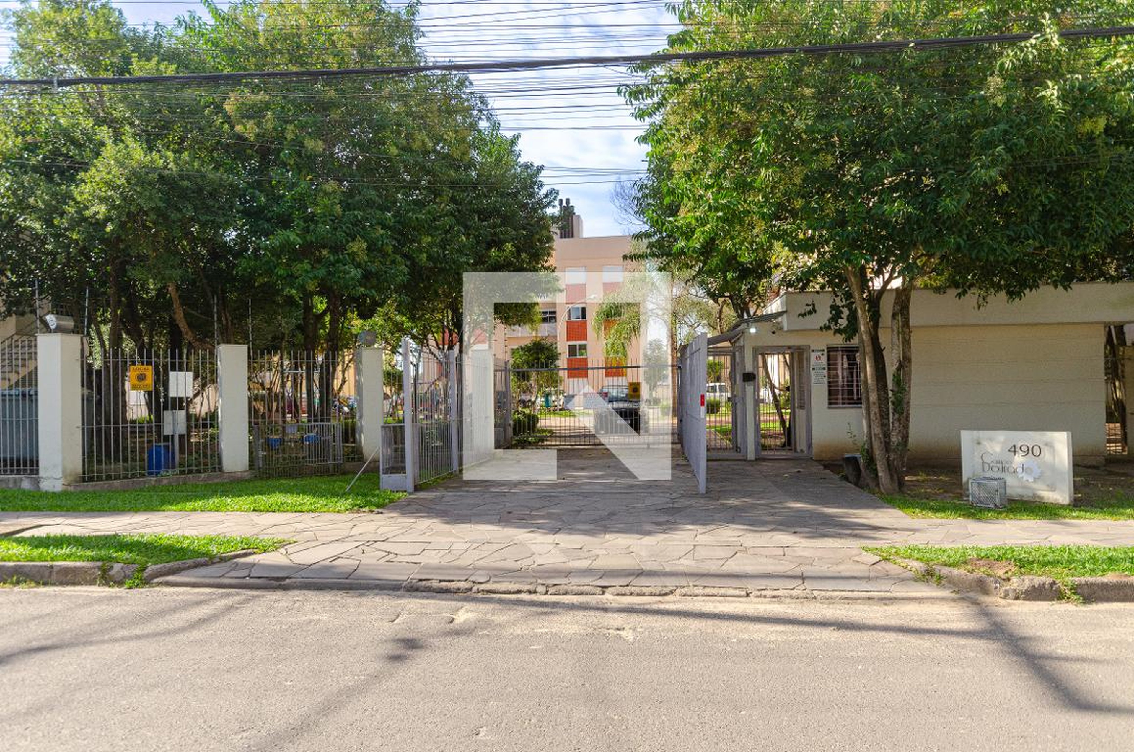 Fachada do Condomínio Condomínio Campo Dourado