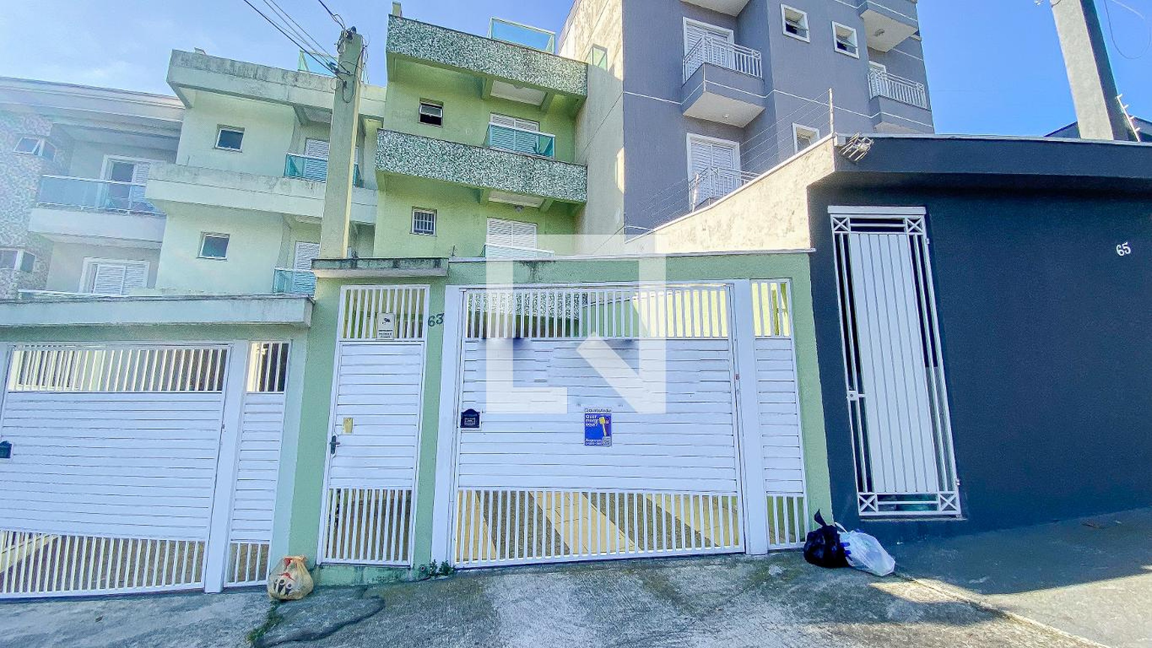 Fachada Condomínio em Rua Espanha, 63