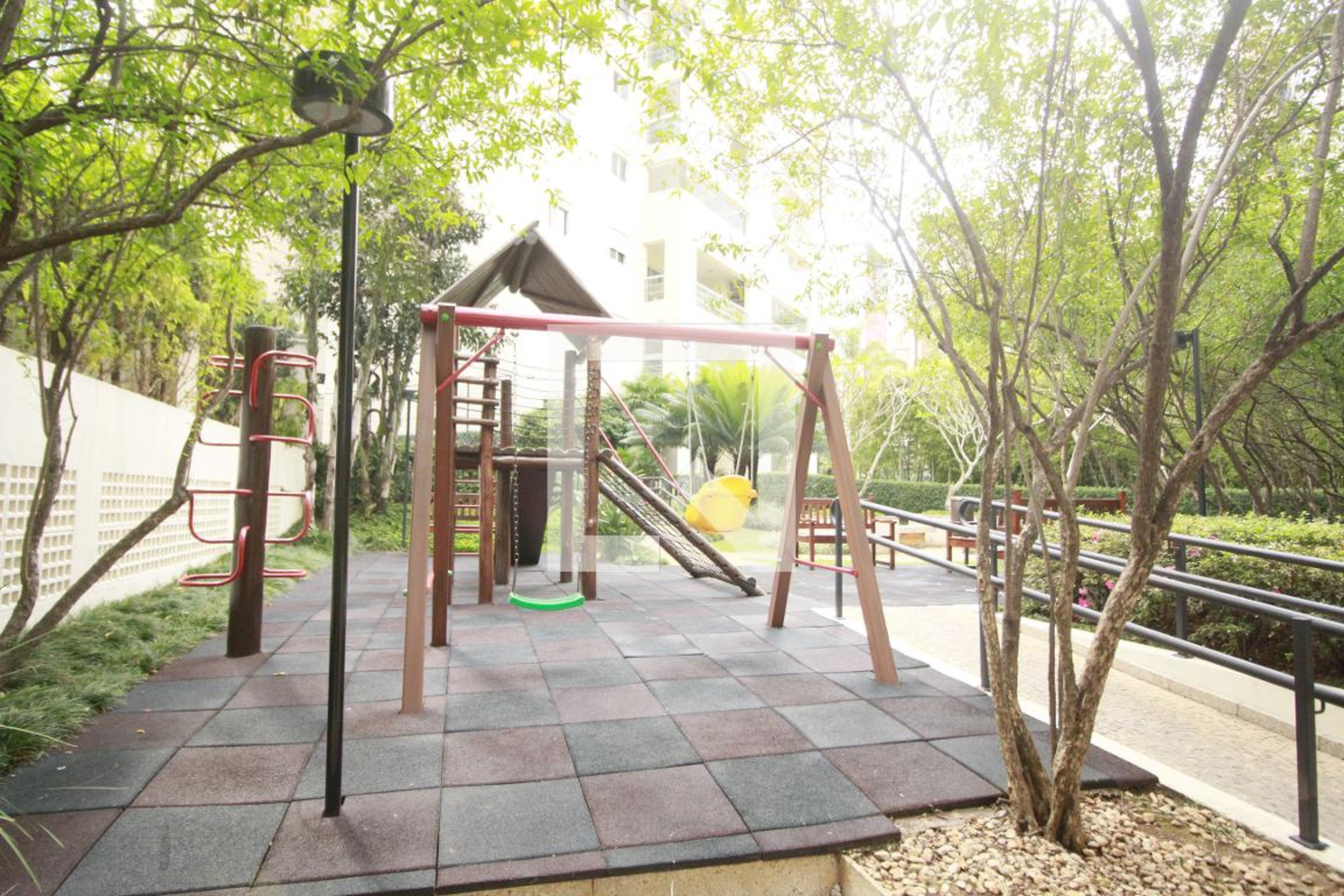 Playground - Atmosfera