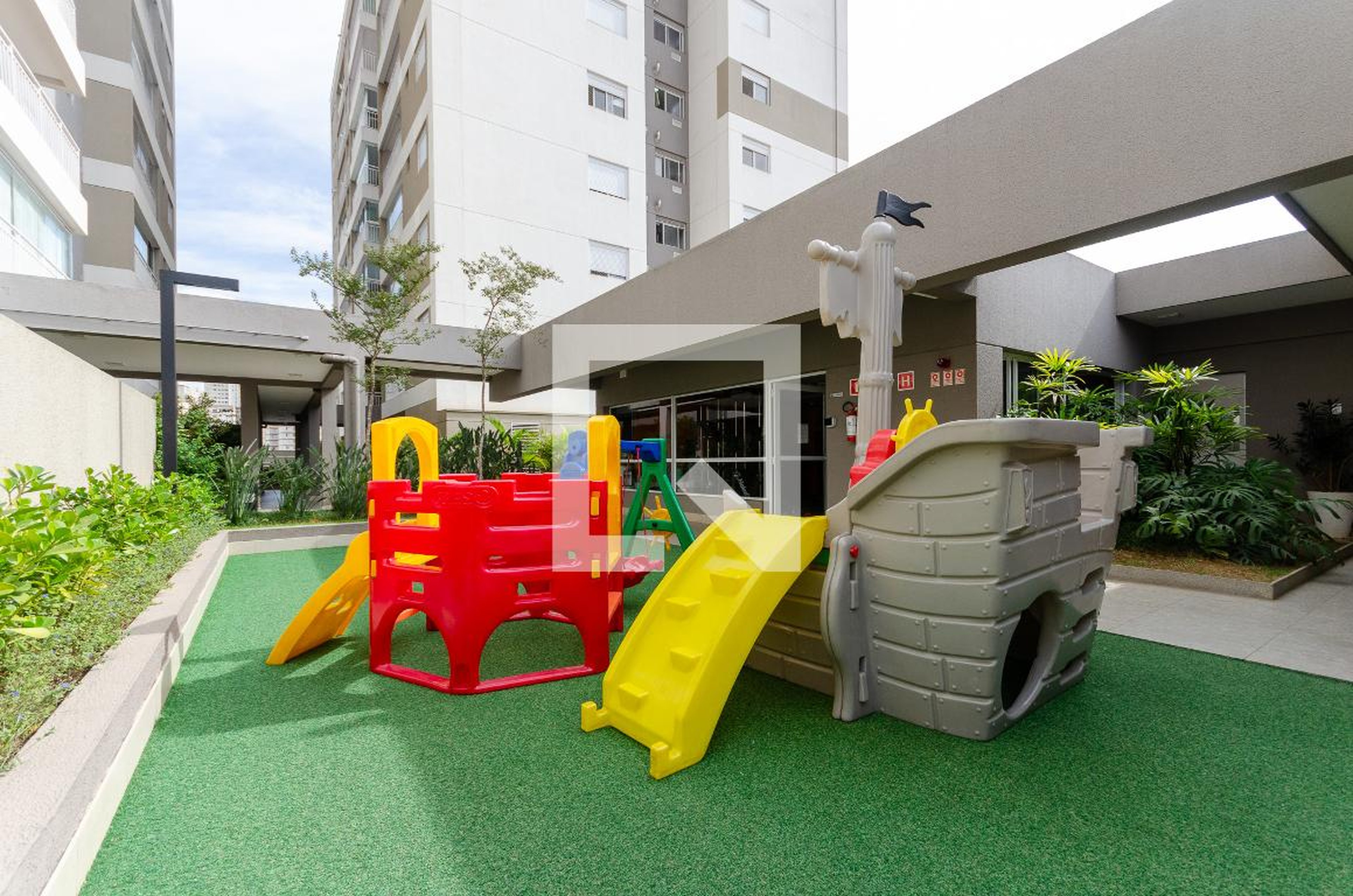 Playground - Parque Flor de Liz