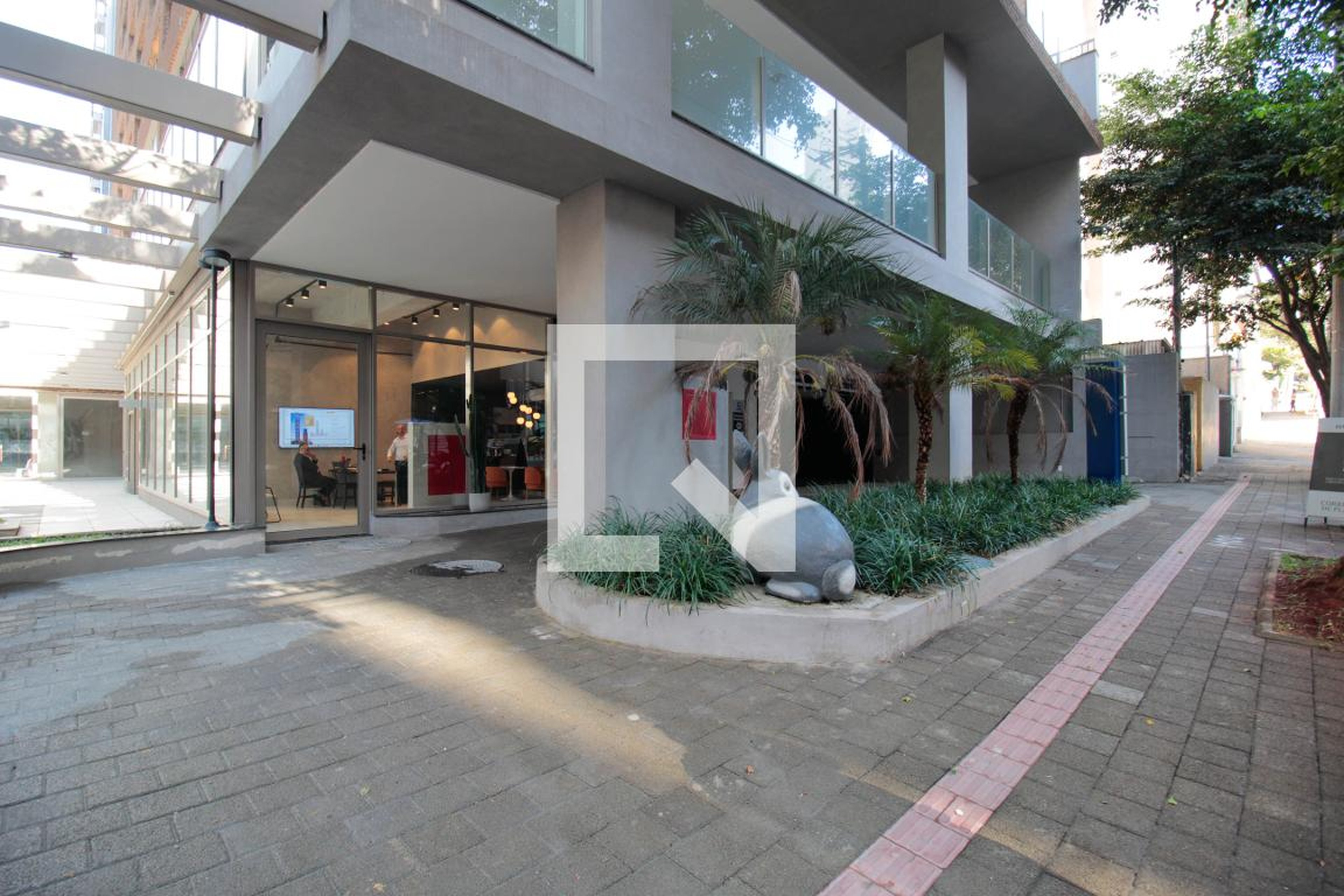 Fachada Condomínio em Rua dos Pinheiros, 201