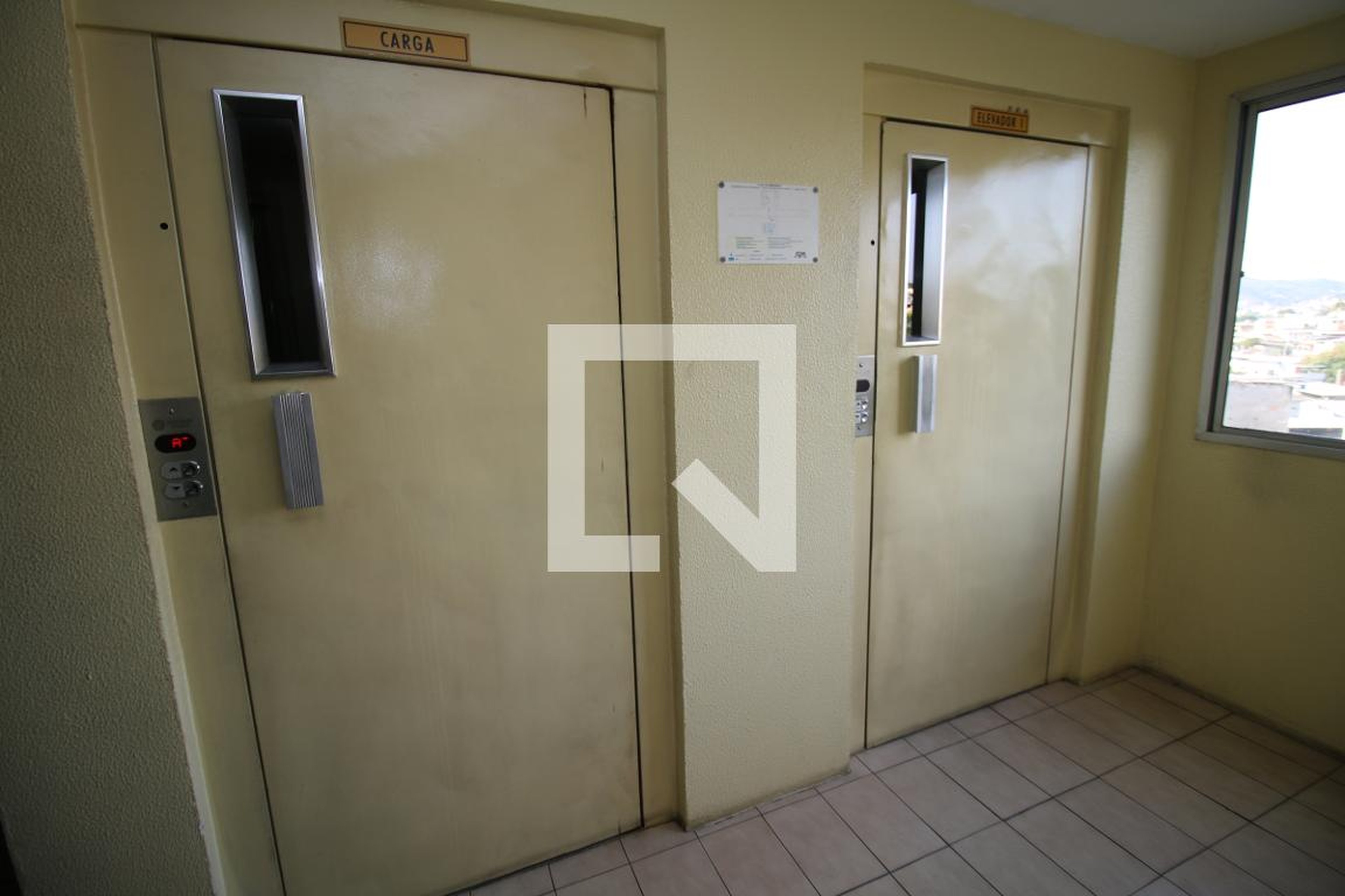 Elevador - Solar Rocha de Alencar