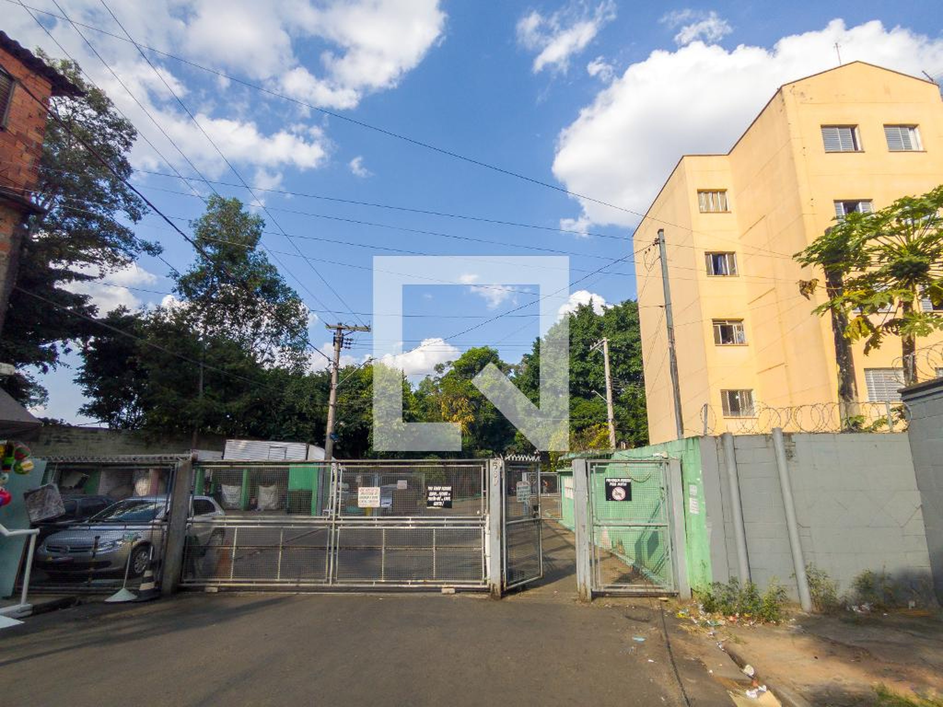 Fachada do Condomínio Condomínio em Rua Sampaio Corrêa, 560