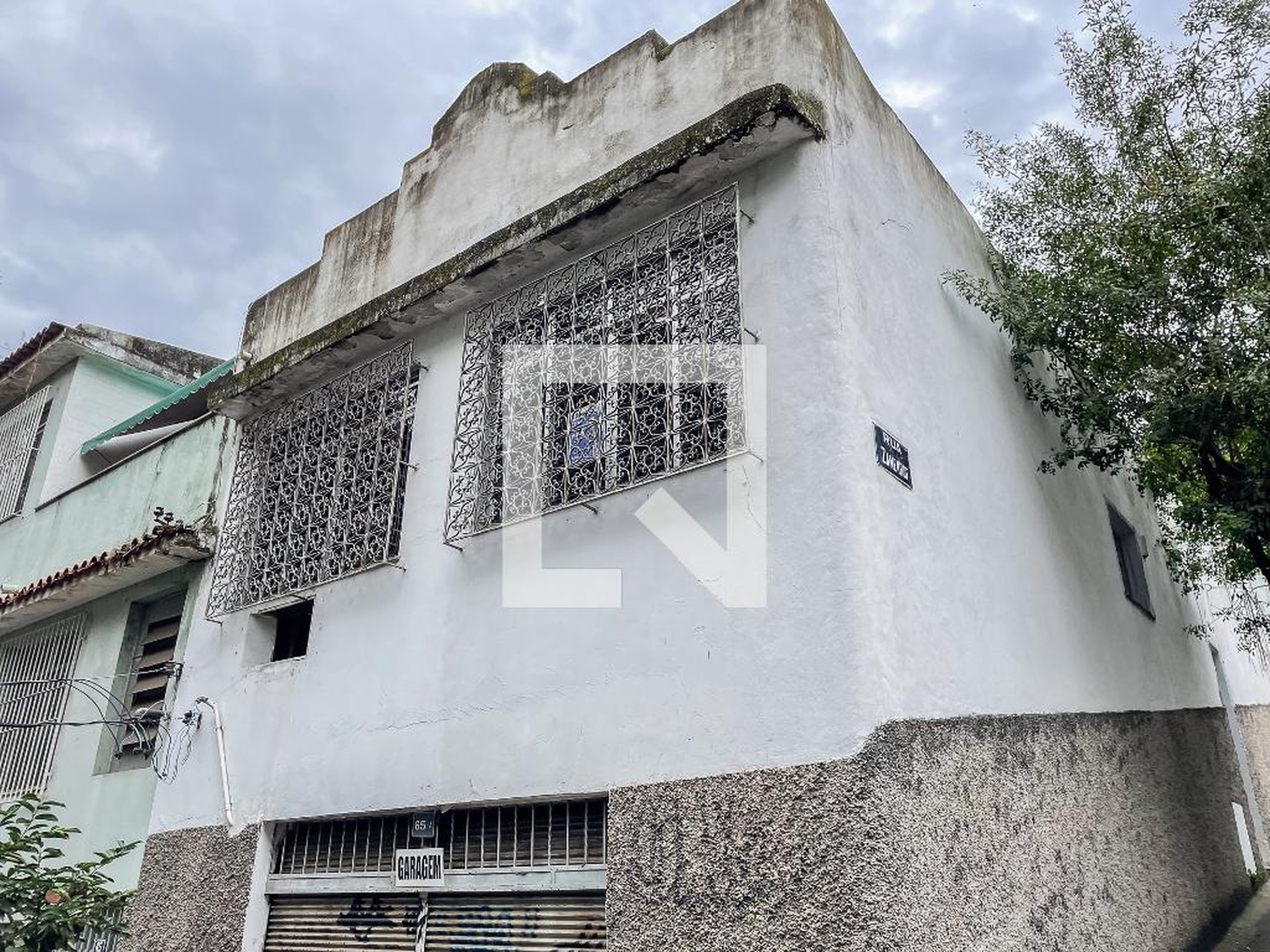 Fachada Condomínio em Rua Zamenhof, 33